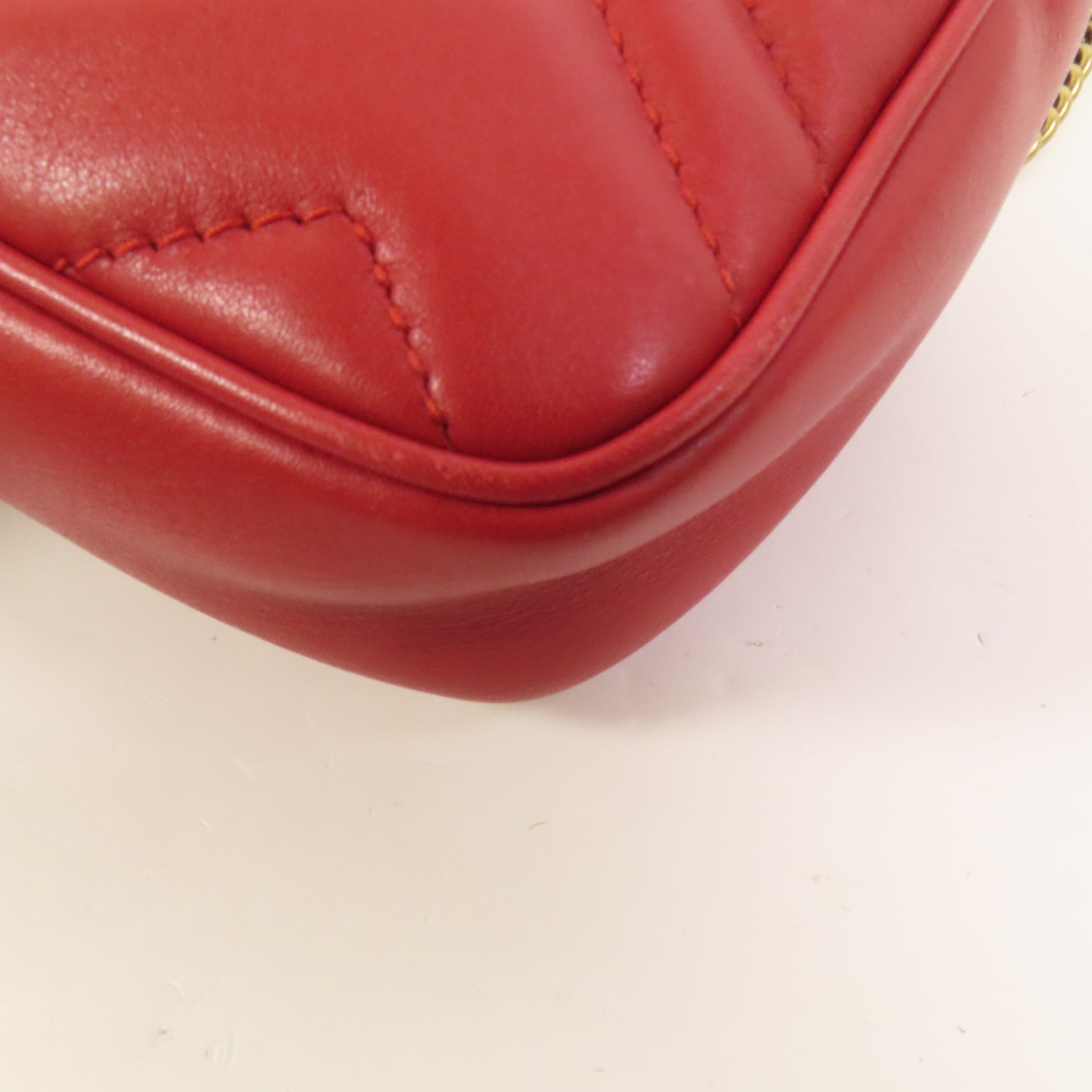 GUCCI 牛皮皮革GG Marmont Super Mini金扣鏈帶肩背袋