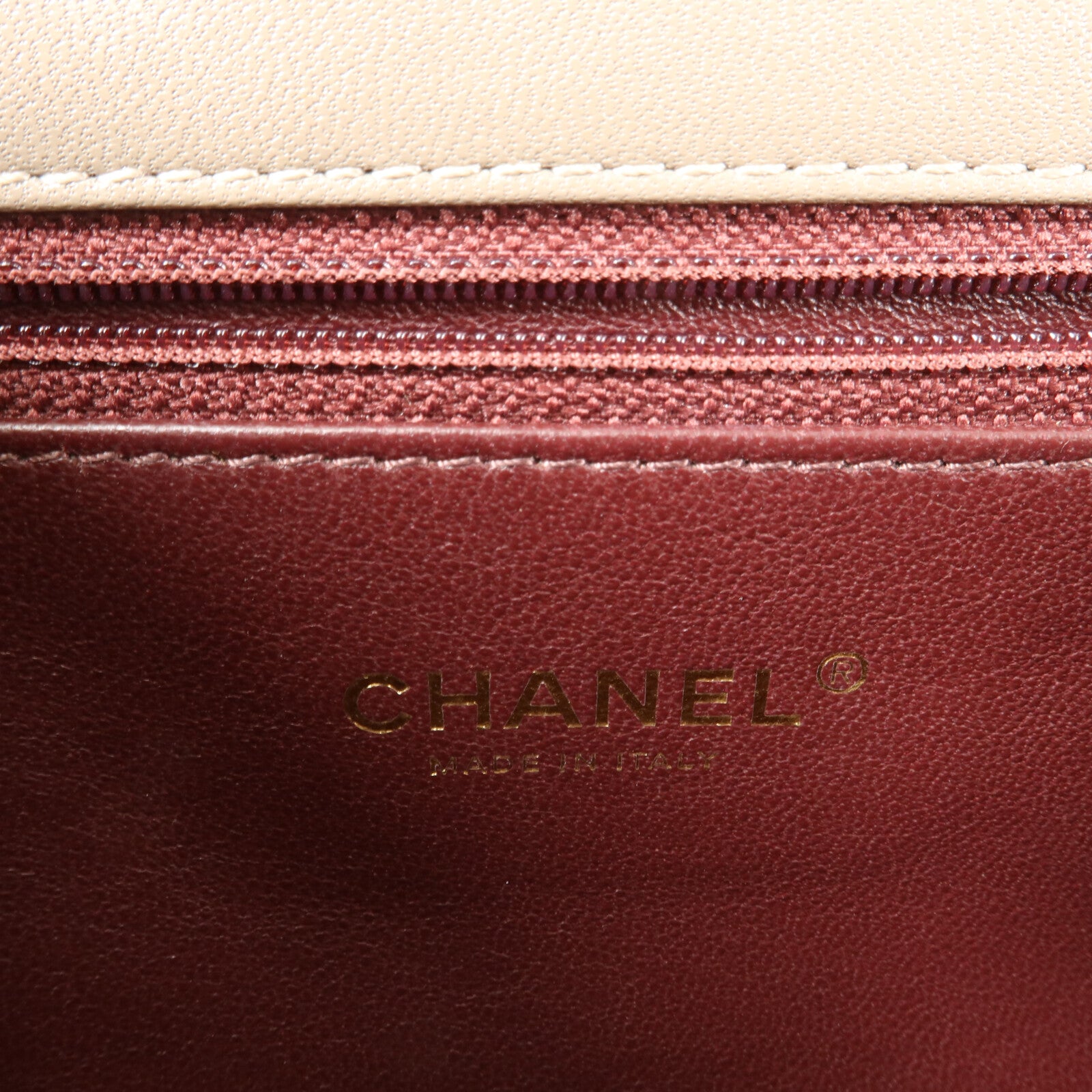 CHANEL 羊皮皮革Chevron Flap Bag鏈帶肩背袋