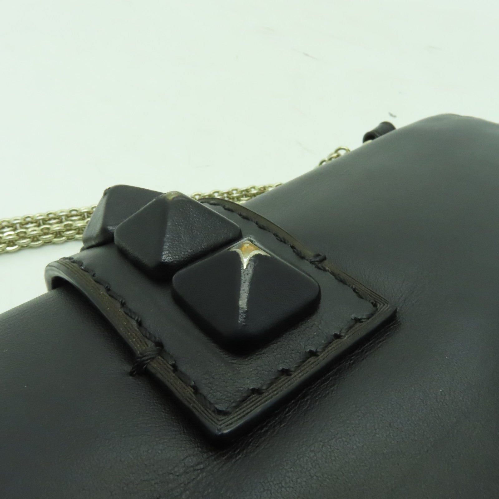 Valentino 牛皮皮革Chain Shoulder Bag金扣鏈帶肩背袋黒色