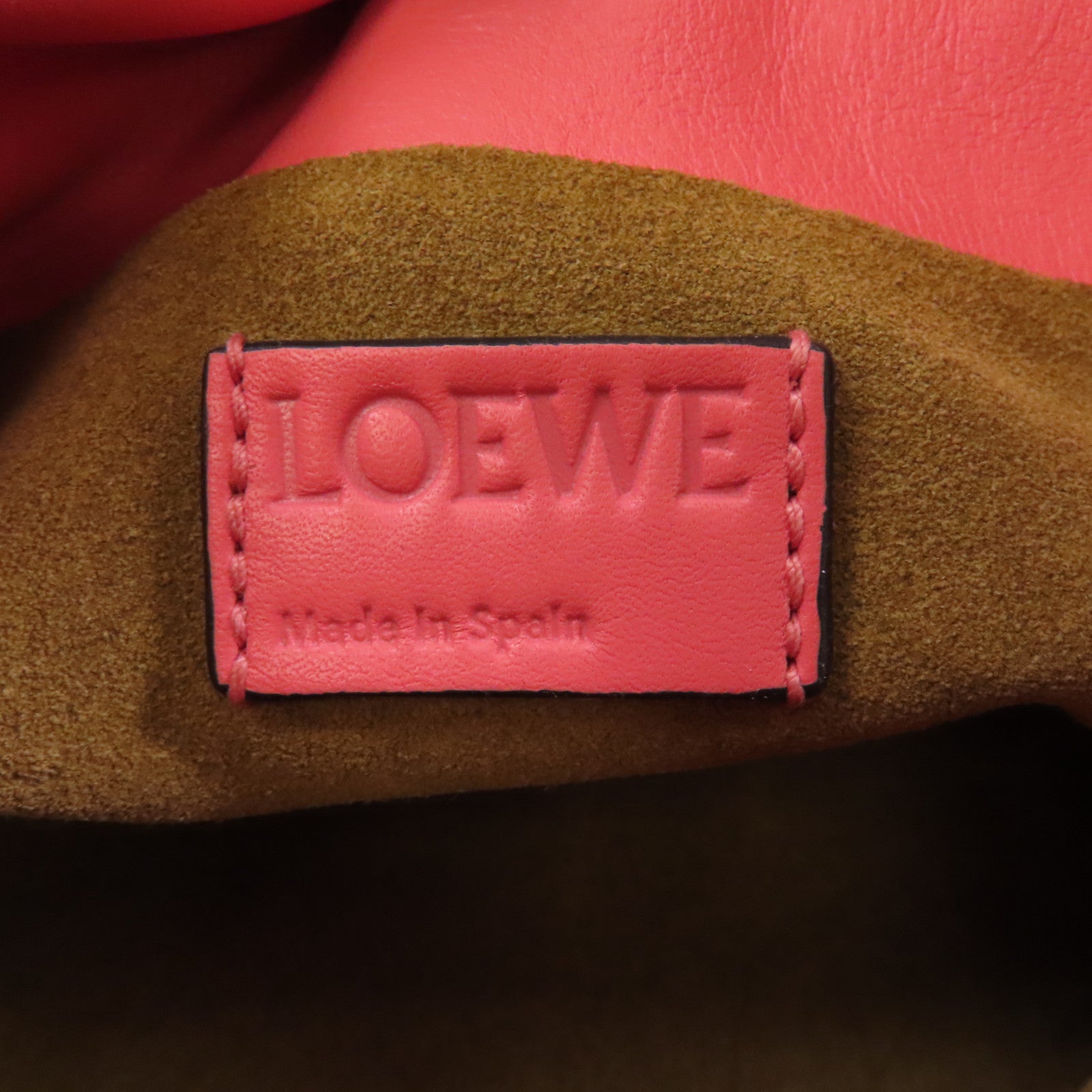 LOEWE 牛皮皮革Shoulder Bag金扣肩背袋粉紅色