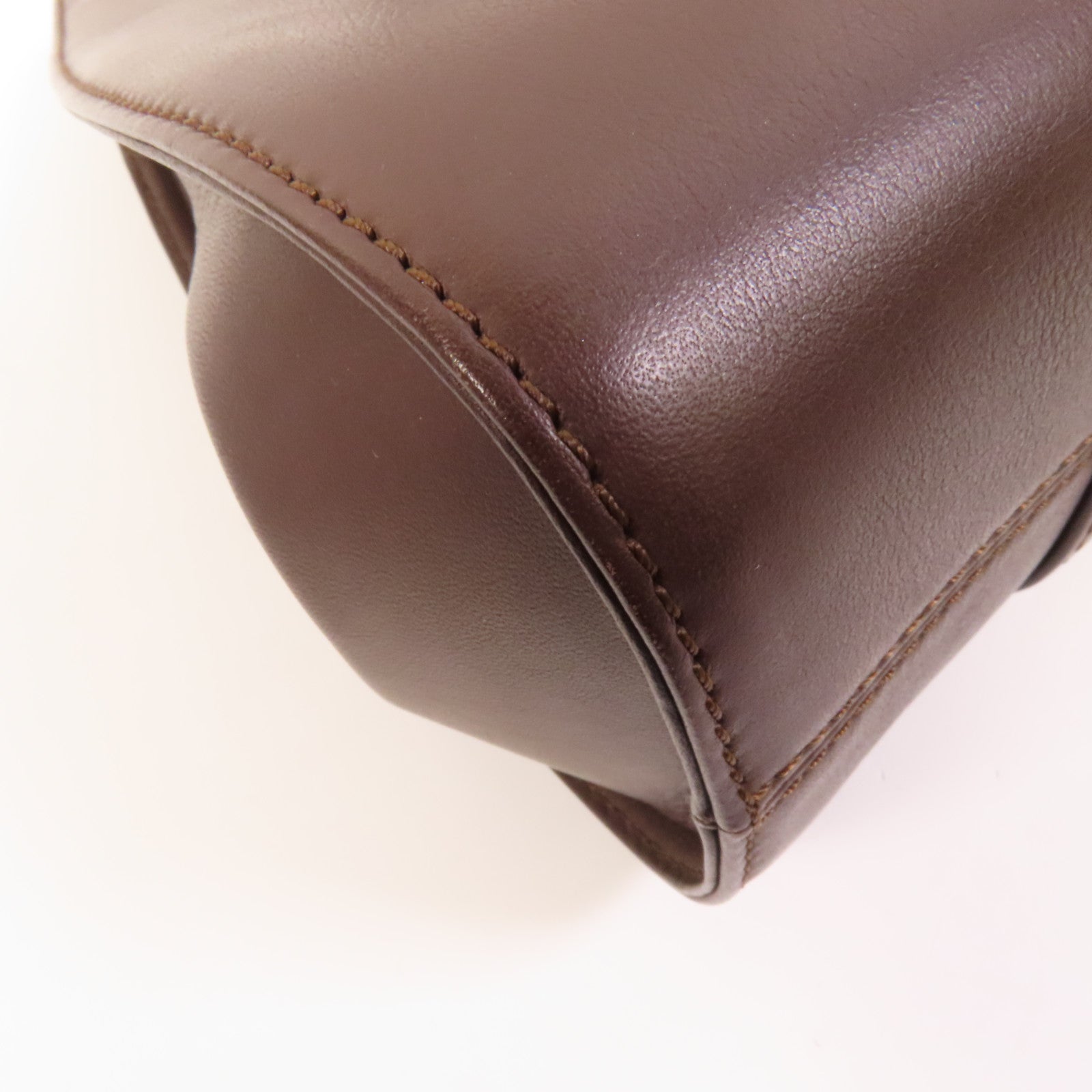 LOEWE 牛皮皮革Handbag銀扣手挽袋