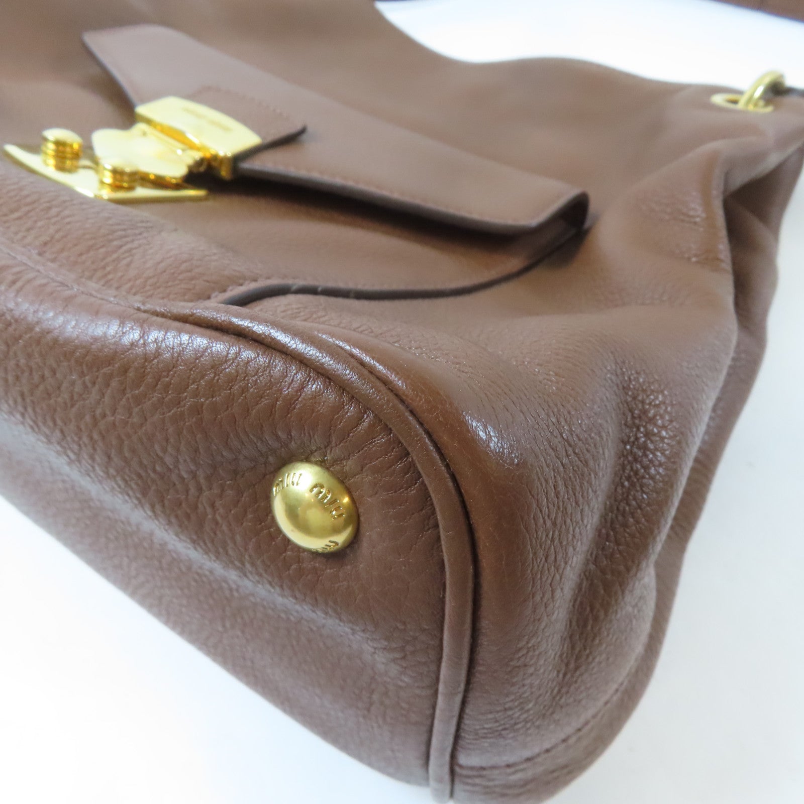 Miu Miu 牛皮皮革Shoulder Bag金扣肩背袋啡色