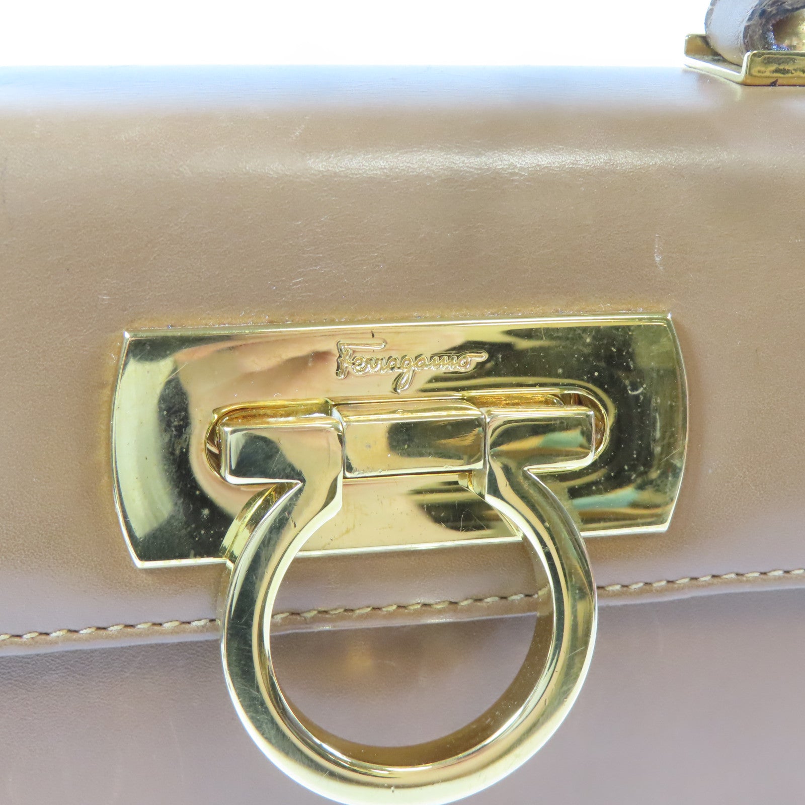 Salvatore Ferragamo 牛皮皮革2 Way Shoulder Bag金扣手挽肩背兩用袋啡色