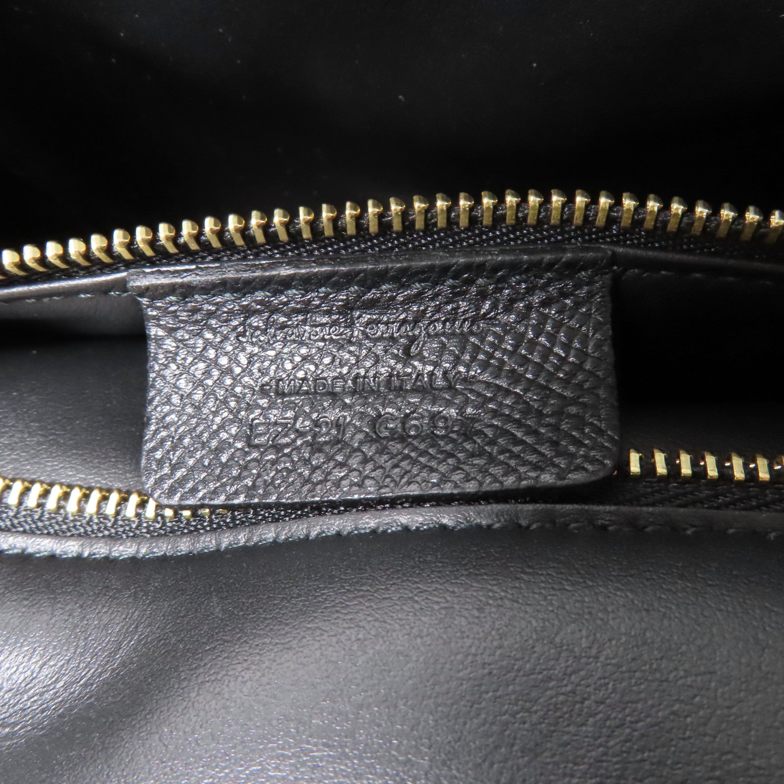 純手工細作★上層牛革100%バックパック 多功能スポーツバックパック コンピューターバッグ スクールバッグ 大容量 海外旅行 p39 高級感満載！！！純手工細作☆上層牛革100%ビジネス バッグパック