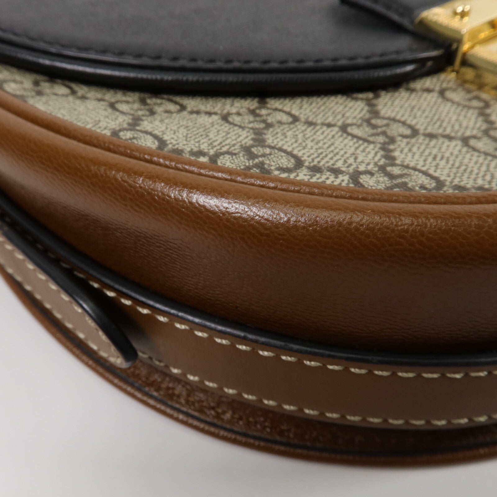 GUCCI 塗層帆布Padlock Saddle Small肩背袋