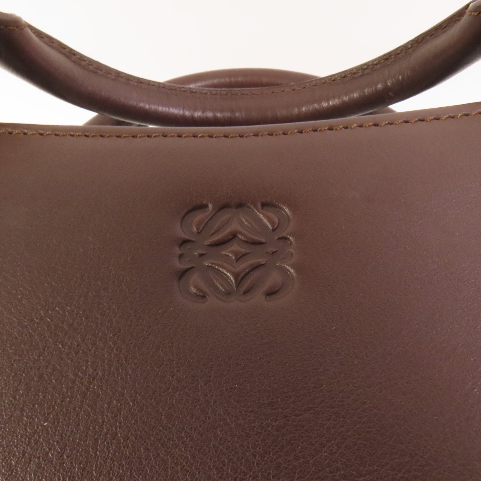 LOEWE 牛皮皮革Handbag銀扣手挽袋