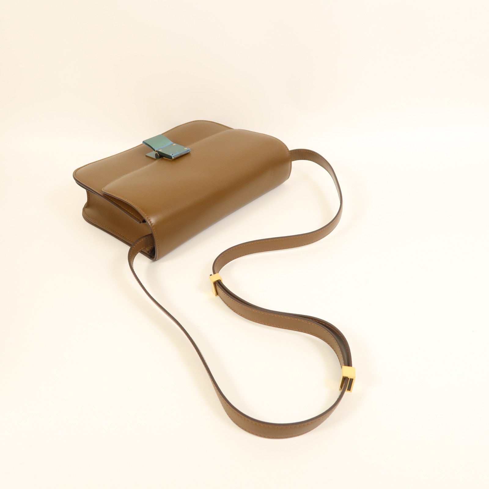 CELINE 牛皮皮革Classic Box金扣肩背袋