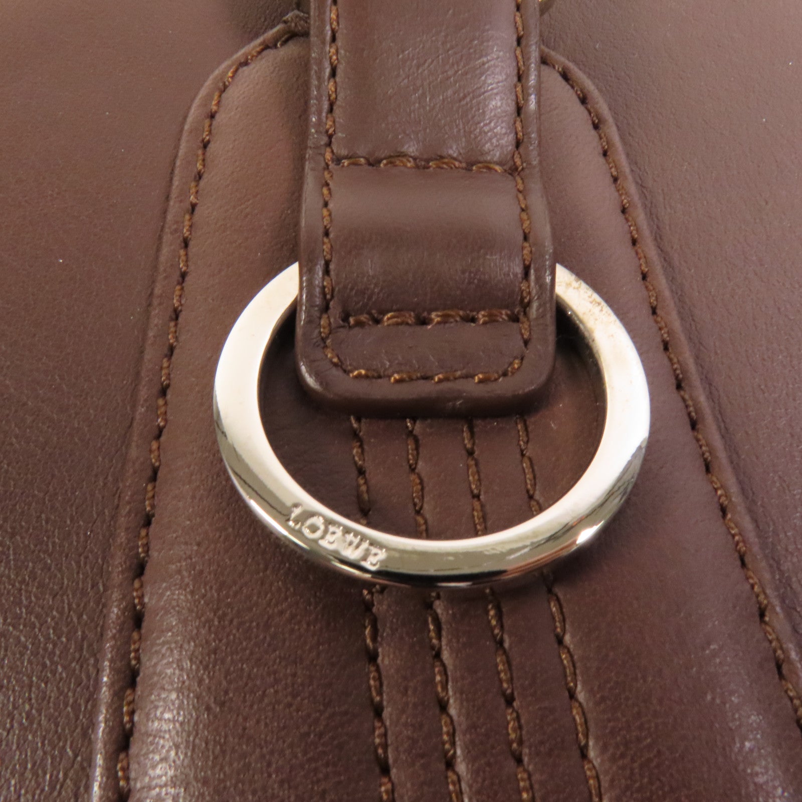 LOEWE 牛皮皮革Handbag銀扣手挽袋