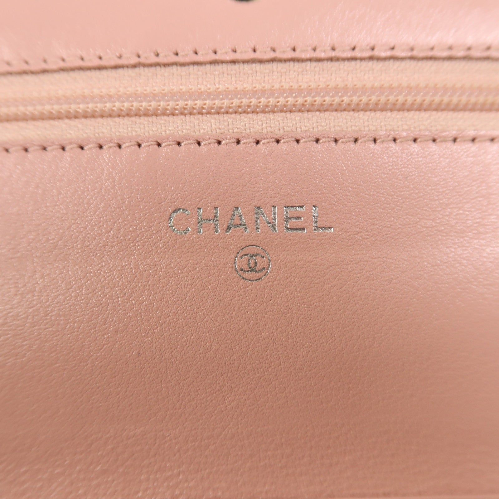 CHANEL 牛皮皮革WOC Wallet On Chain銀扣鏈帶肩背袋