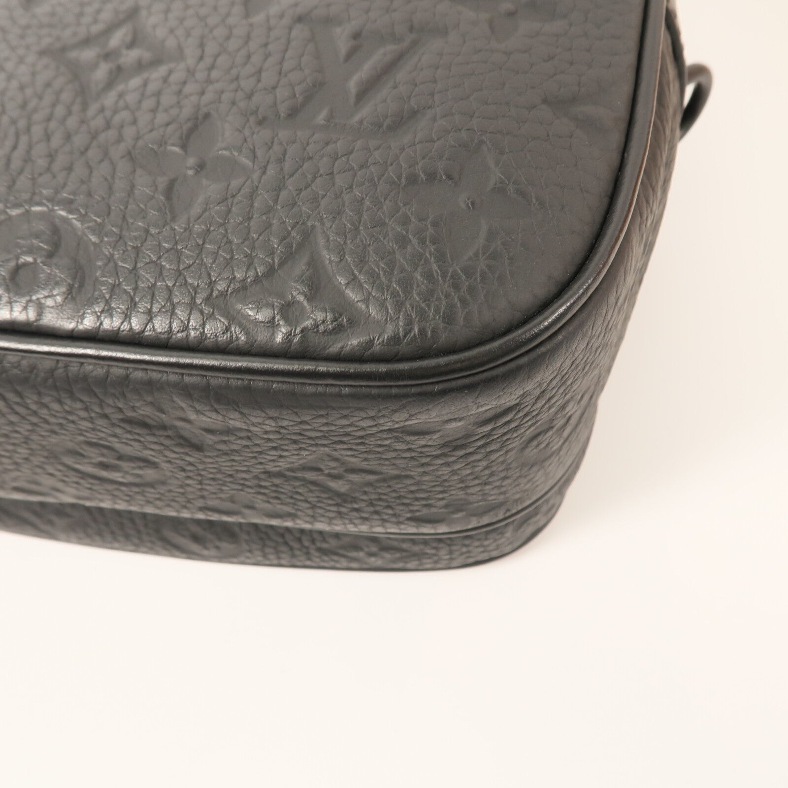 LOUIS VUITTON Monogram Taurillon S Lock肩背袋