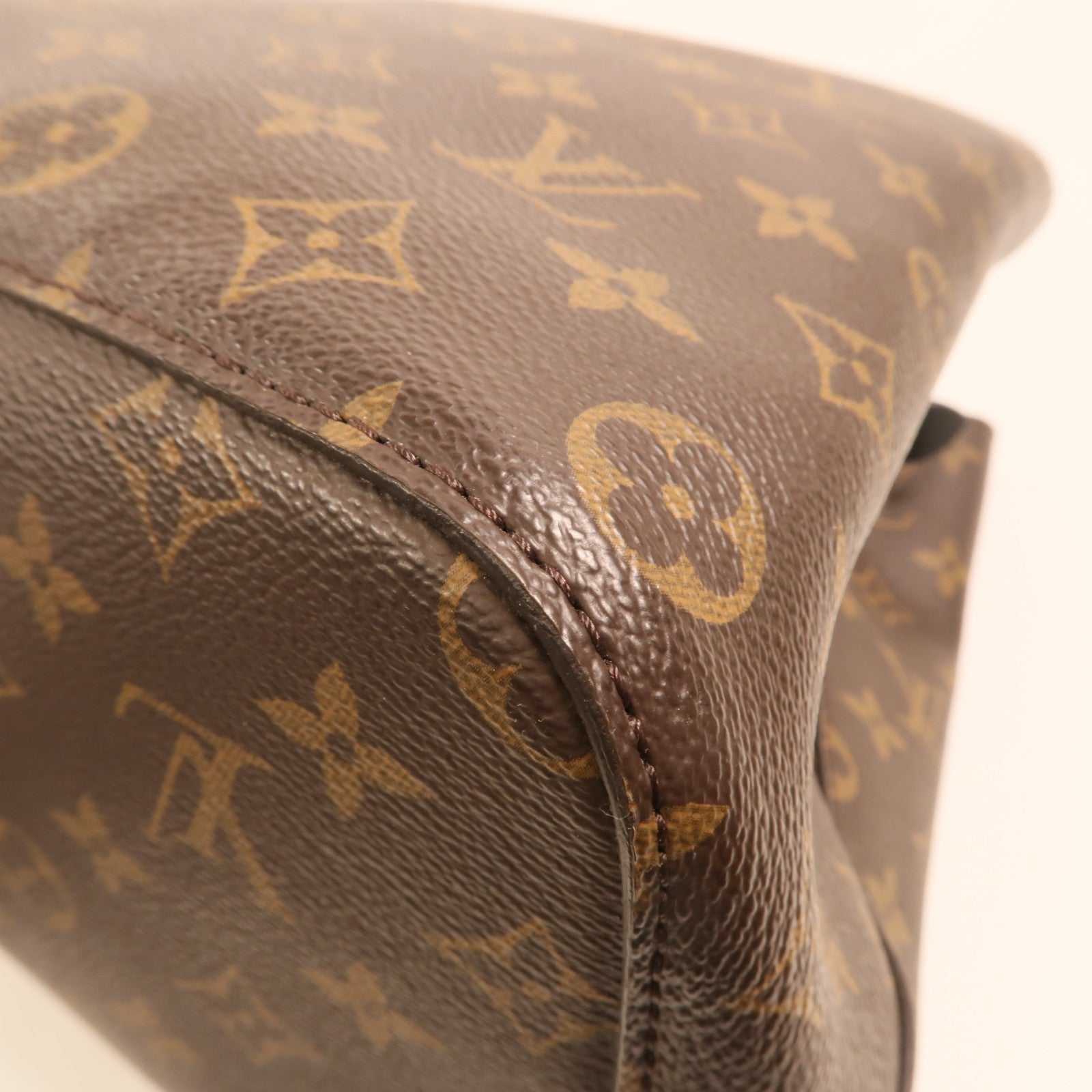 LOUIS VUITTON Monogram Neo Noe MM金扣肩背袋