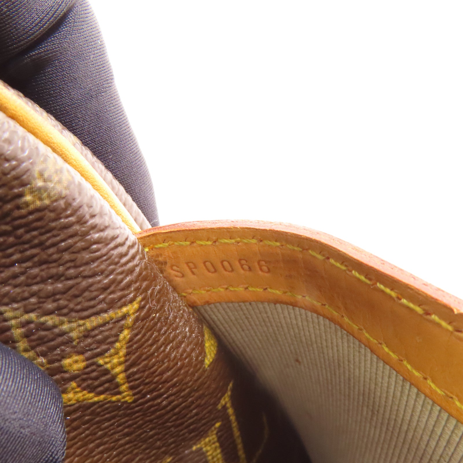 LOUIS VUITTON Monogram Reporter PM金扣肩背袋棕色