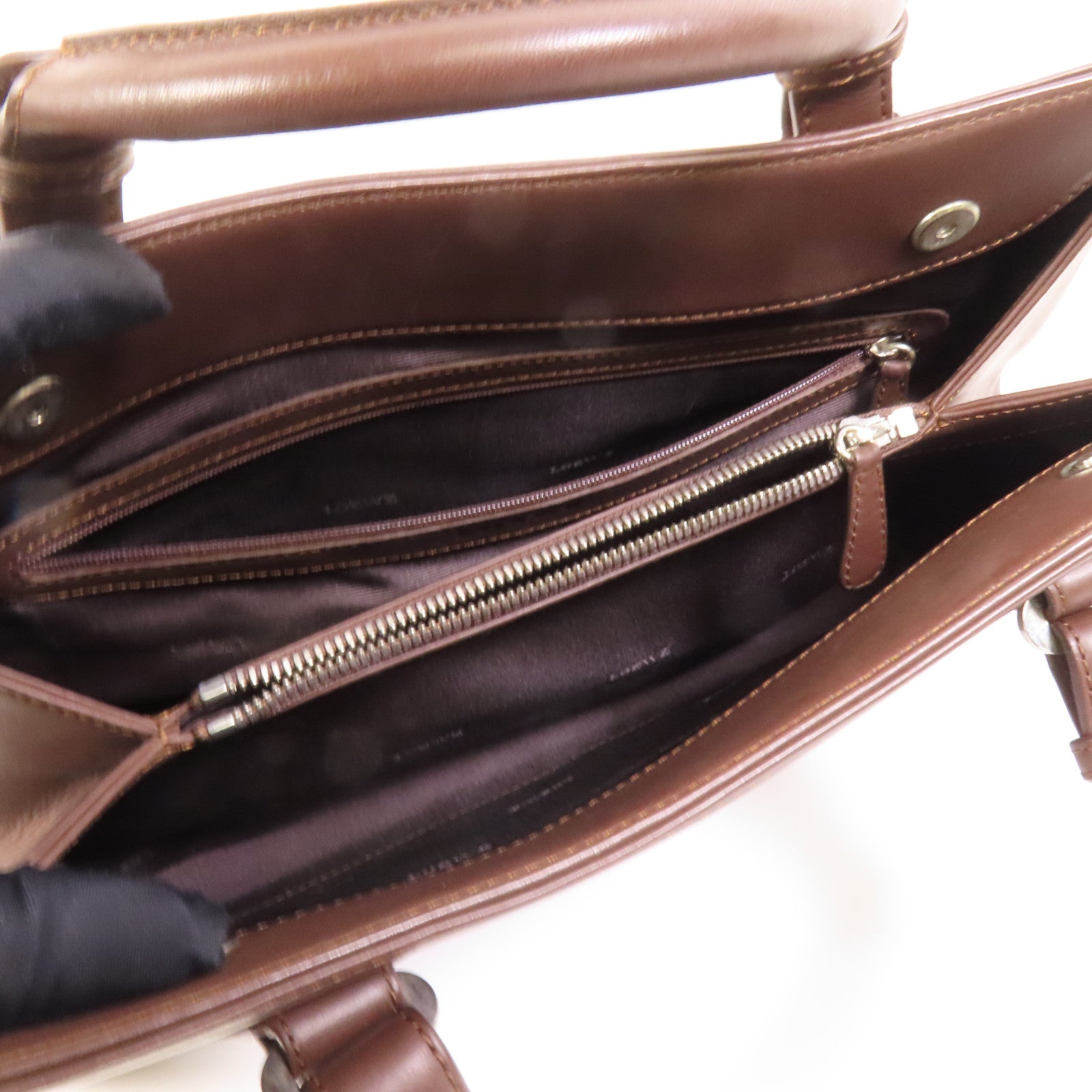 LOEWE 牛皮皮革Handbag銀扣手挽袋