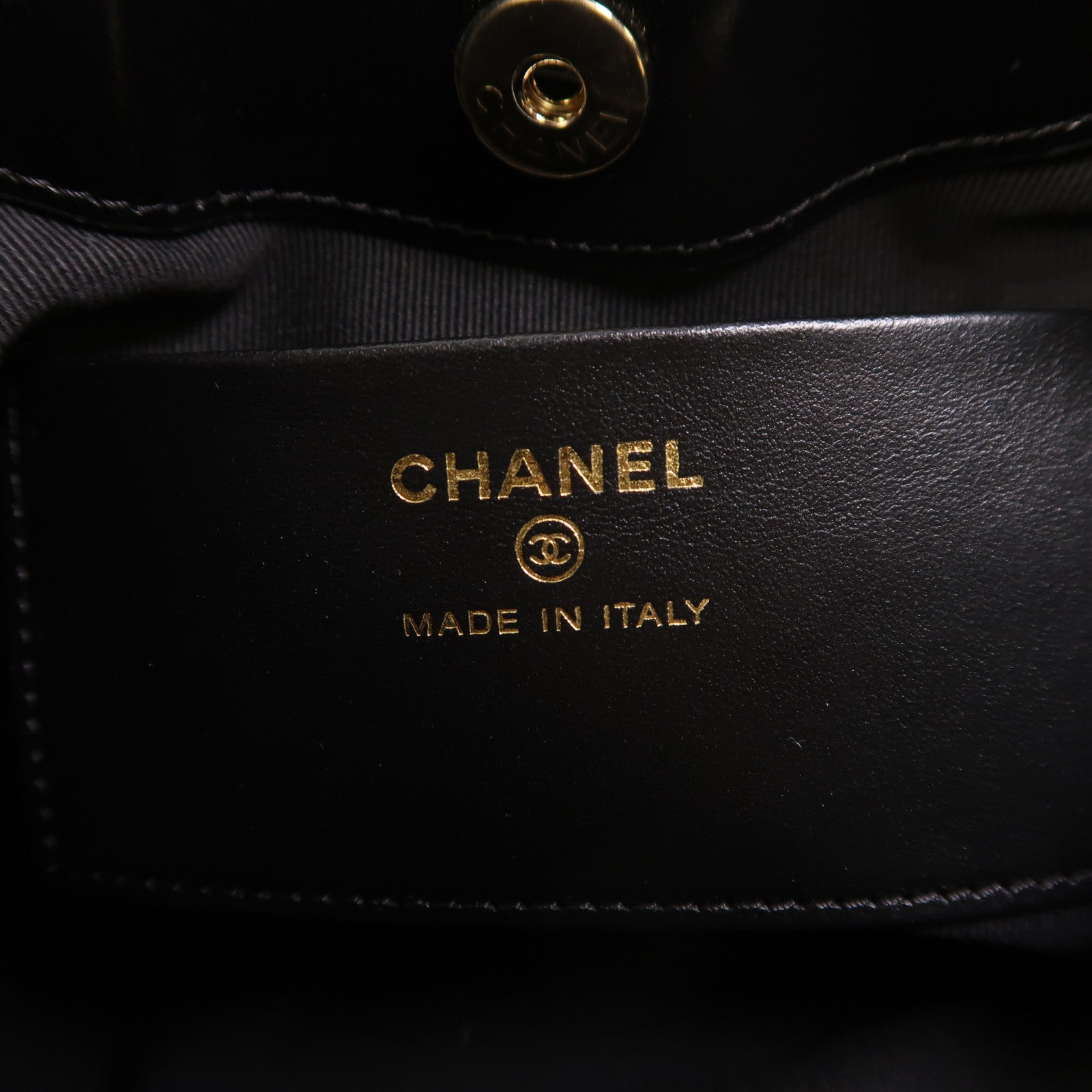 CHANEL 羊皮皮革Chanel 31 Nano金扣手挽肩背兩用袋