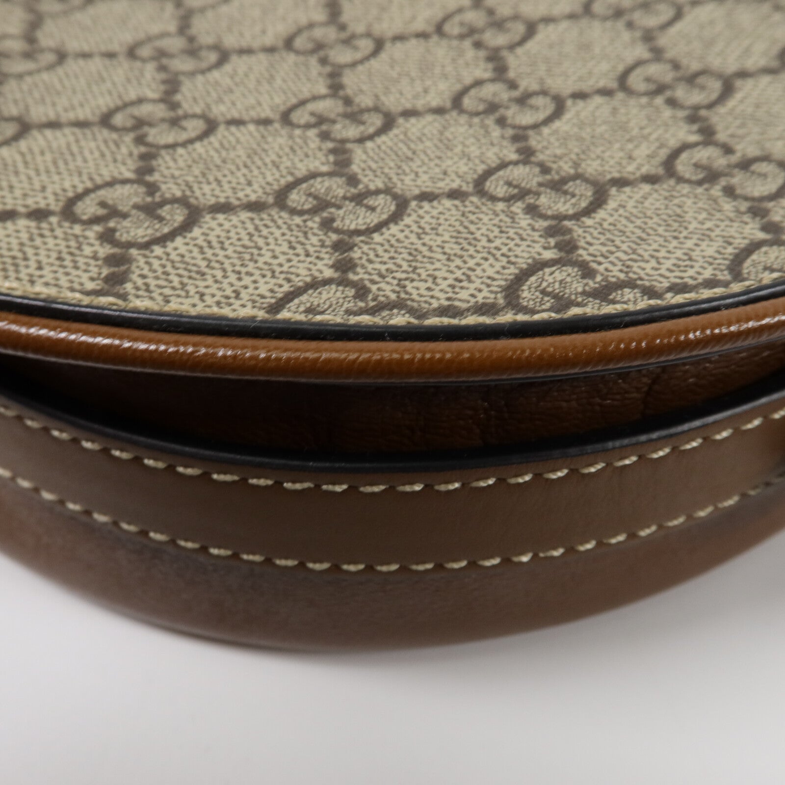 GUCCI 塗層帆布Padlock Saddle Small肩背袋