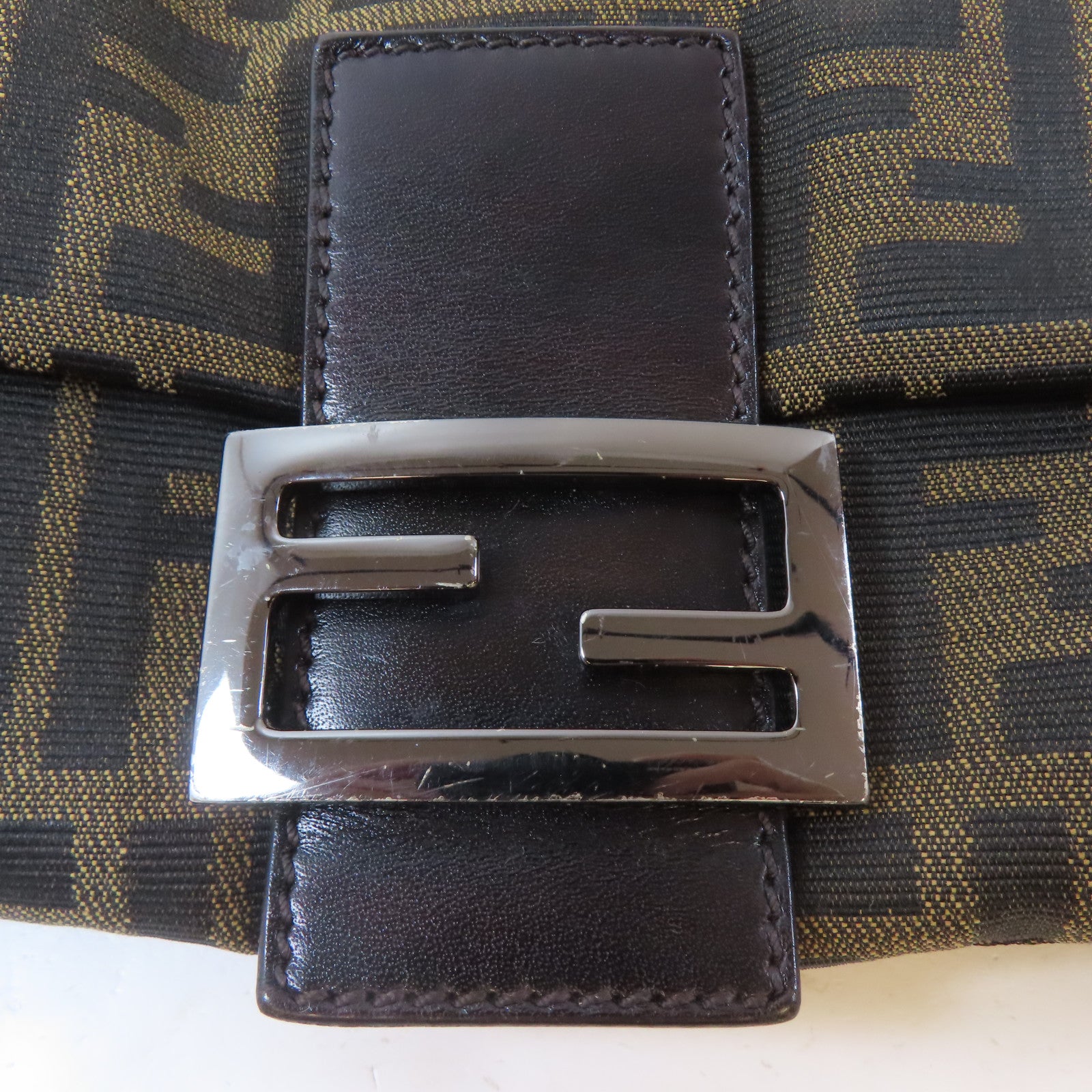 FENDI 帆布Shoulder Bag銀扣肩背袋啡色