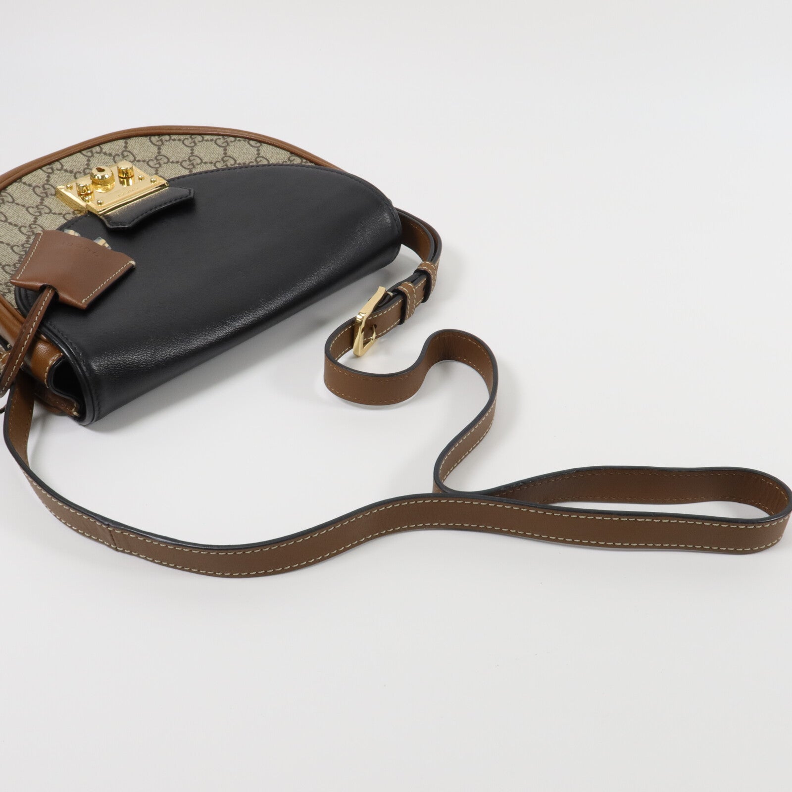 GUCCI 塗層帆布Padlock Saddle Small肩背袋