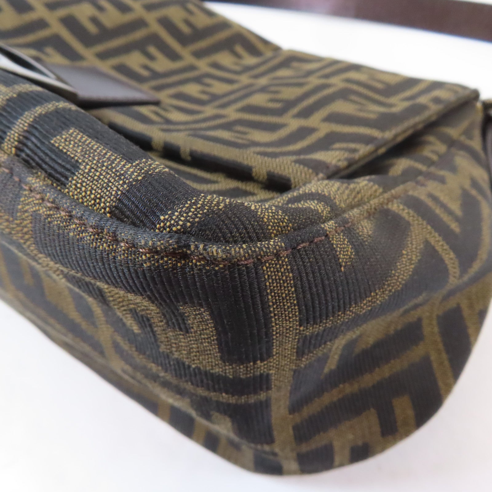 FENDI 帆布Shoulder Bag銀扣肩背袋啡色
