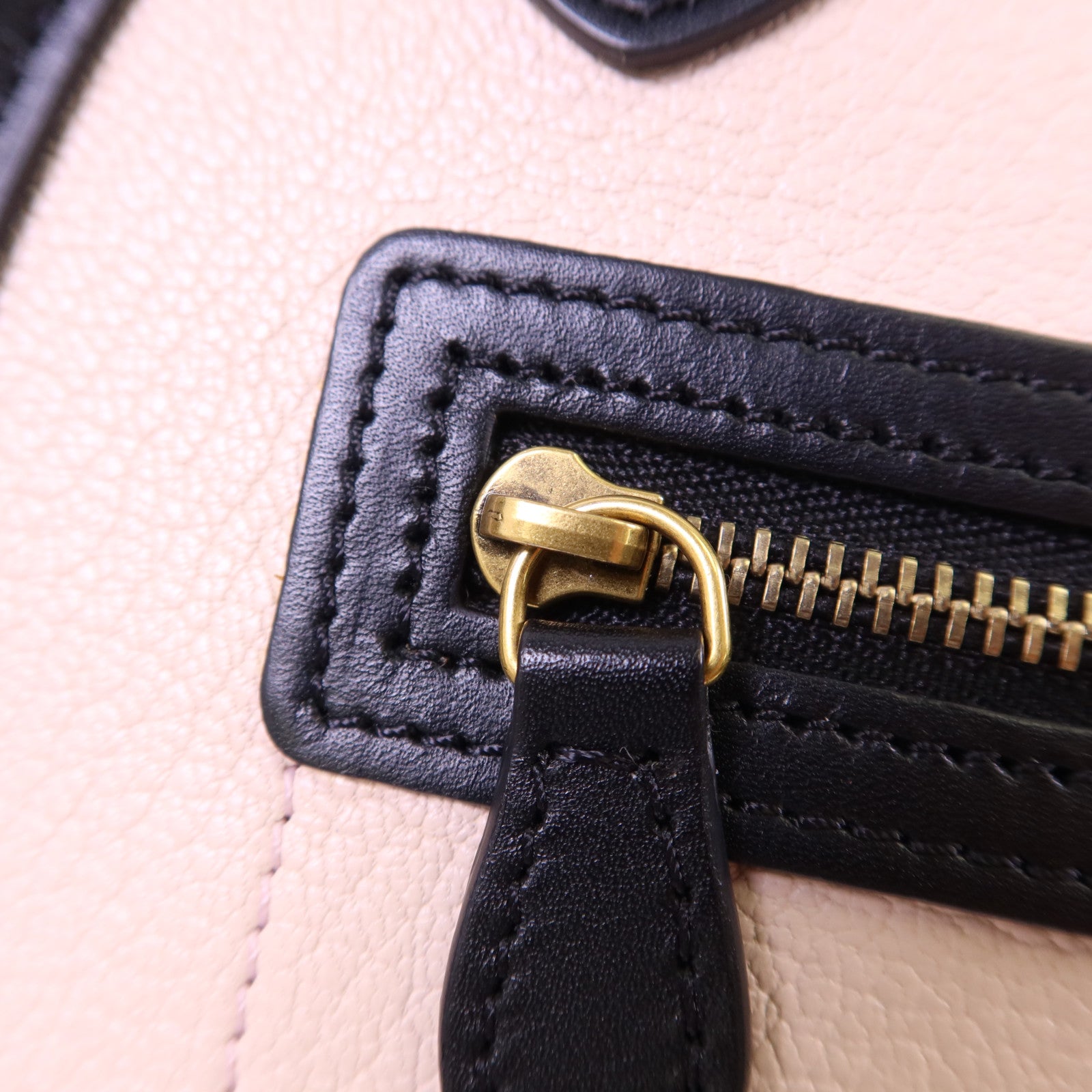 CELINE 牛皮皮革Nano Luggage金扣手挽肩背兩用袋