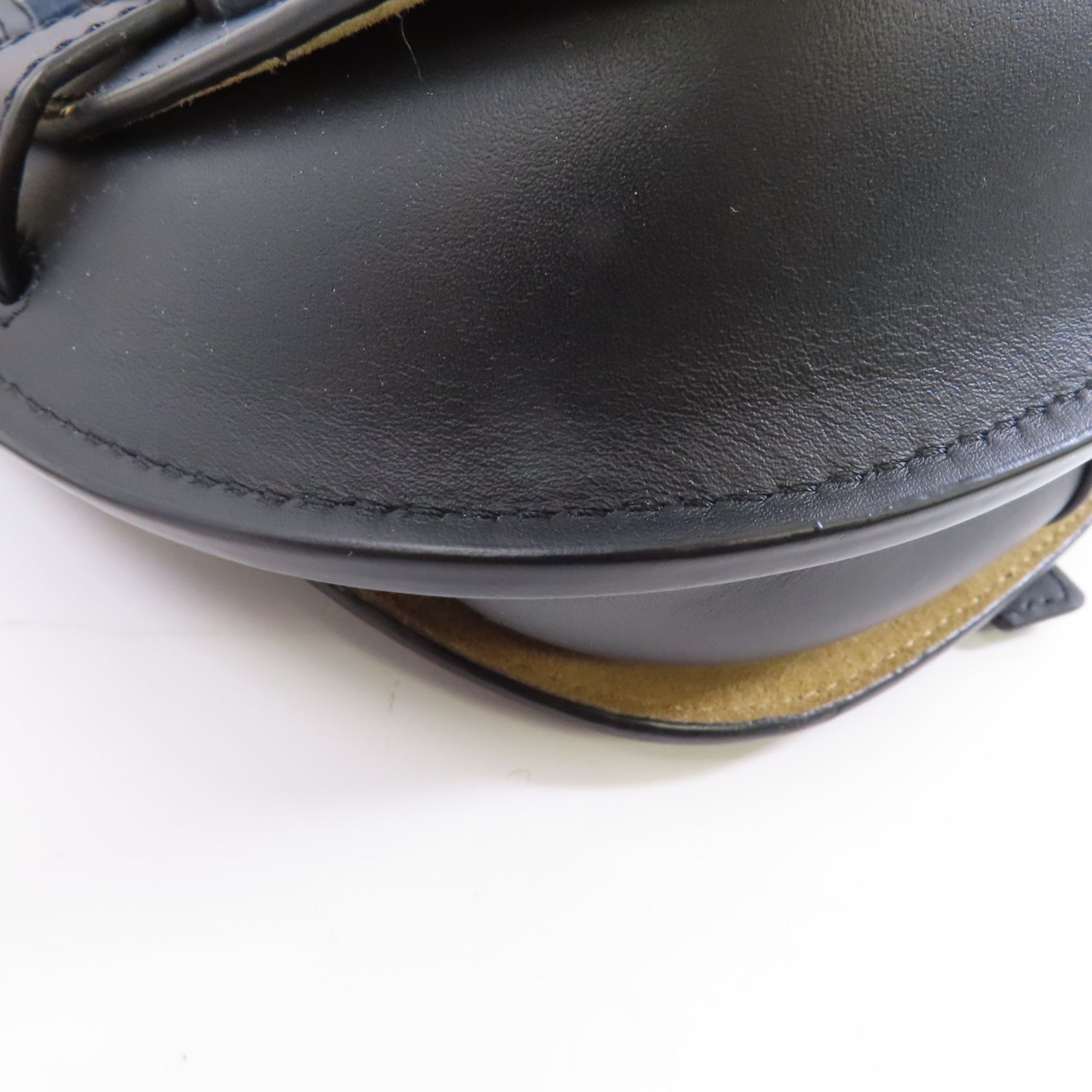 LOEWE 牛皮皮革Mini Gate金扣肩背袋黑色
