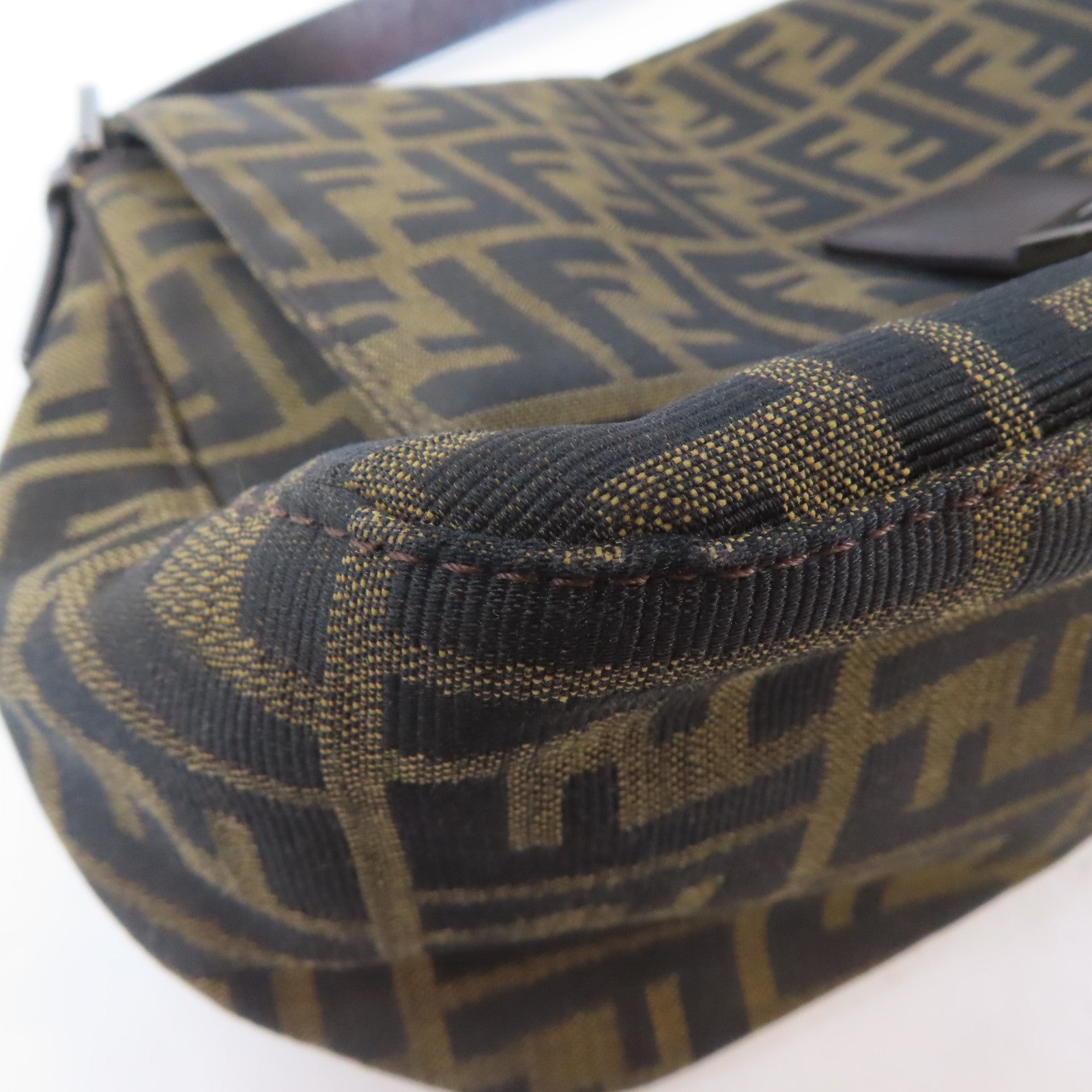 FENDI 帆布Shoulder Bag銀扣肩背袋啡色
