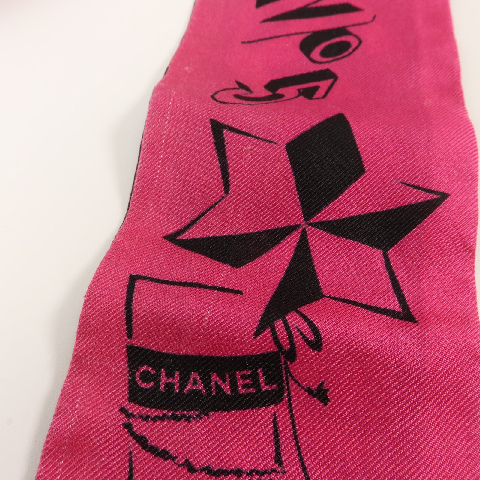 CHANEL 絲質Scarf絲巾