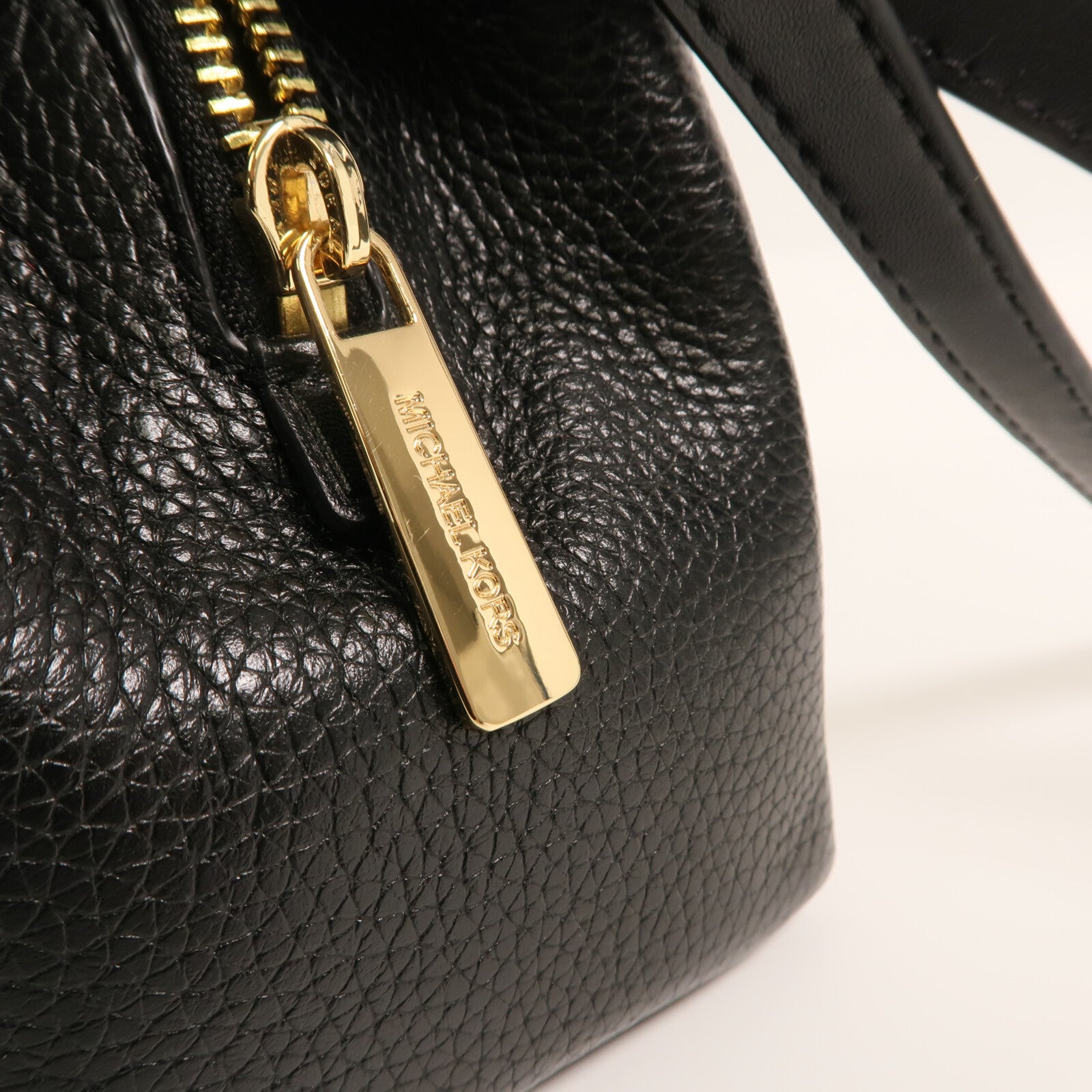Michael Kors 牛皮皮革Shoulder Bag金扣手挽肩背兩用袋