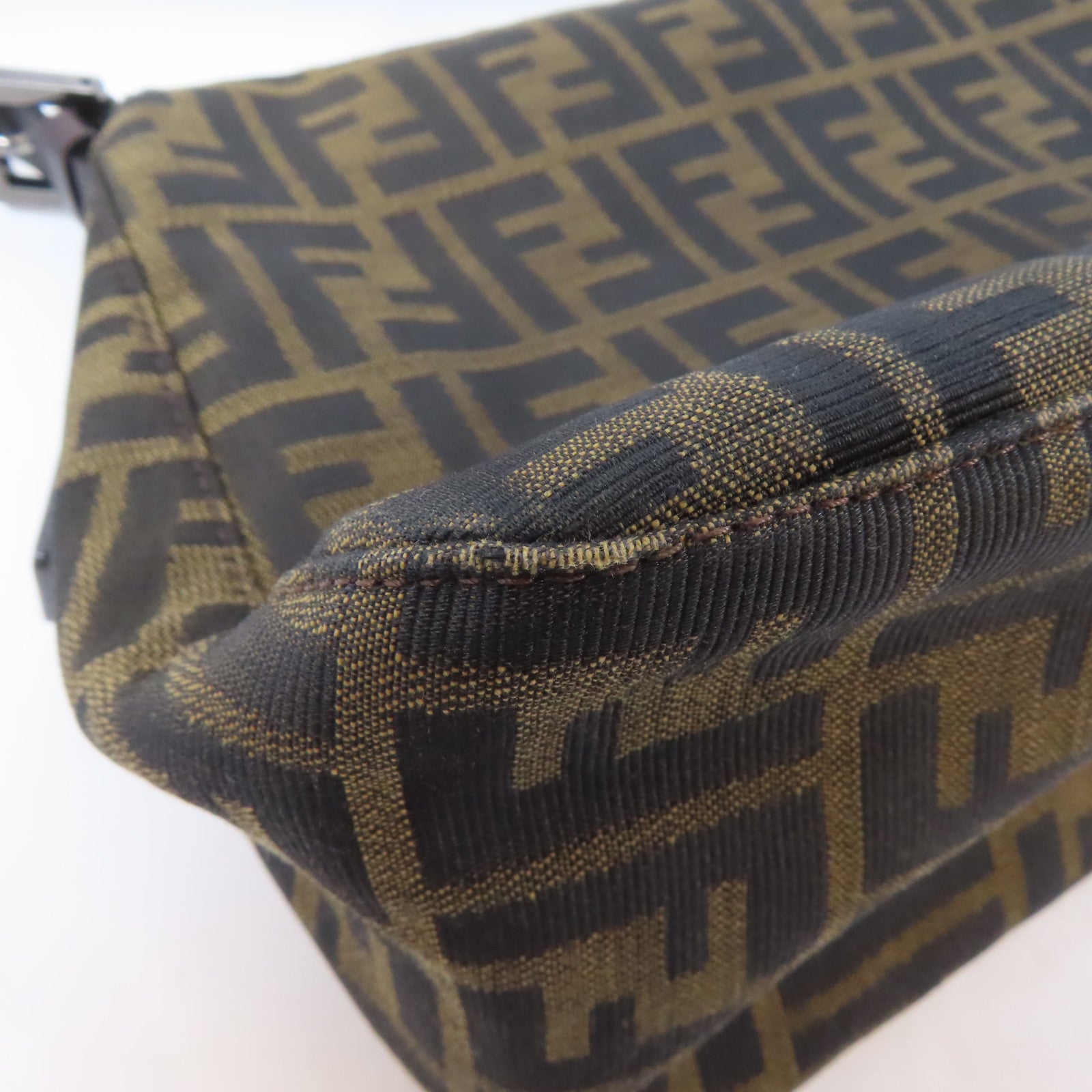 FENDI 帆布Shoulder Bag銀扣肩背袋啡色