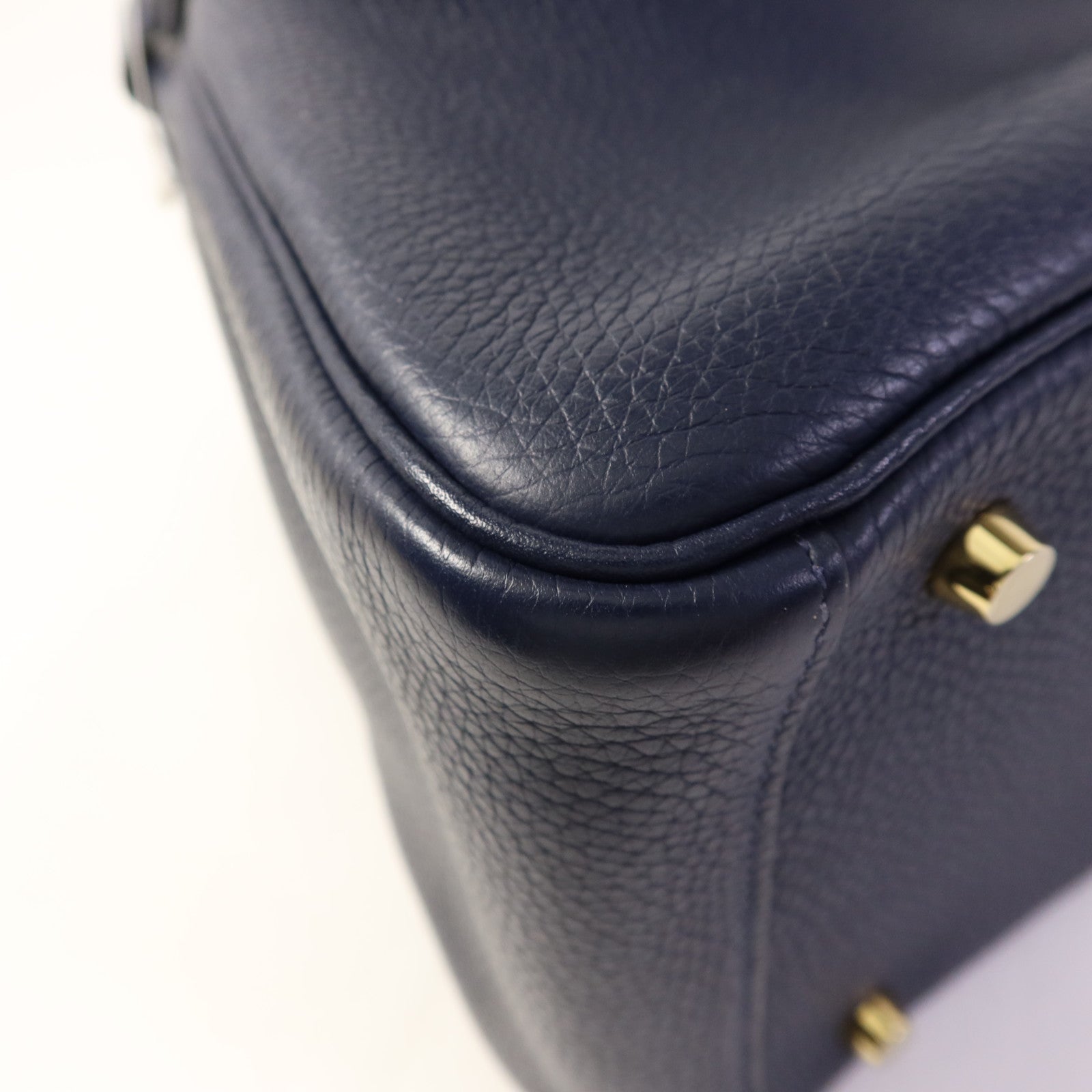 HERMES Clemence皮革Lindy 30金扣手挽肩背兩用袋Bleu Nuit