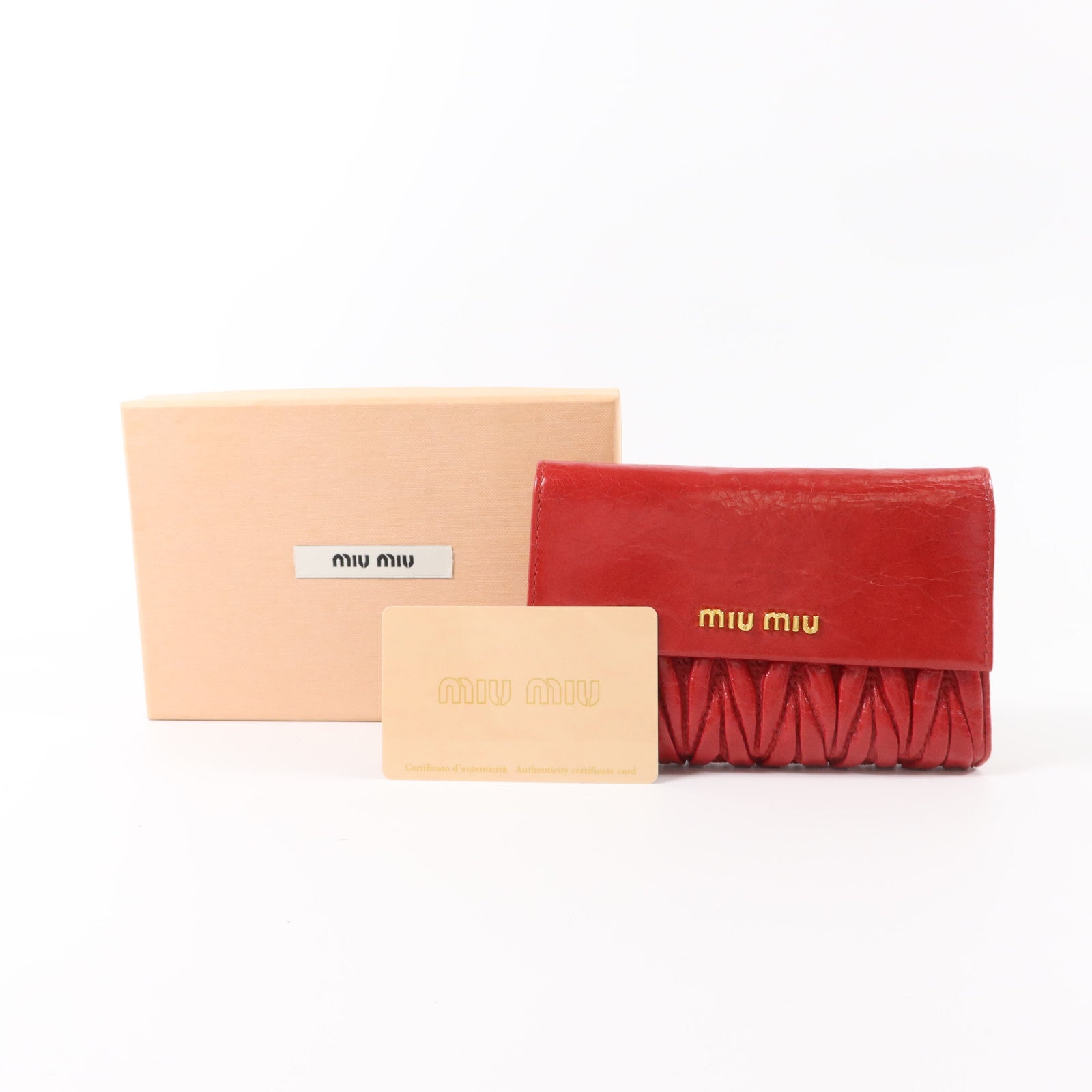 Miu Miu 羊皮皮革Matelasse Nappa Fold Zipper Wallet金扣錢包