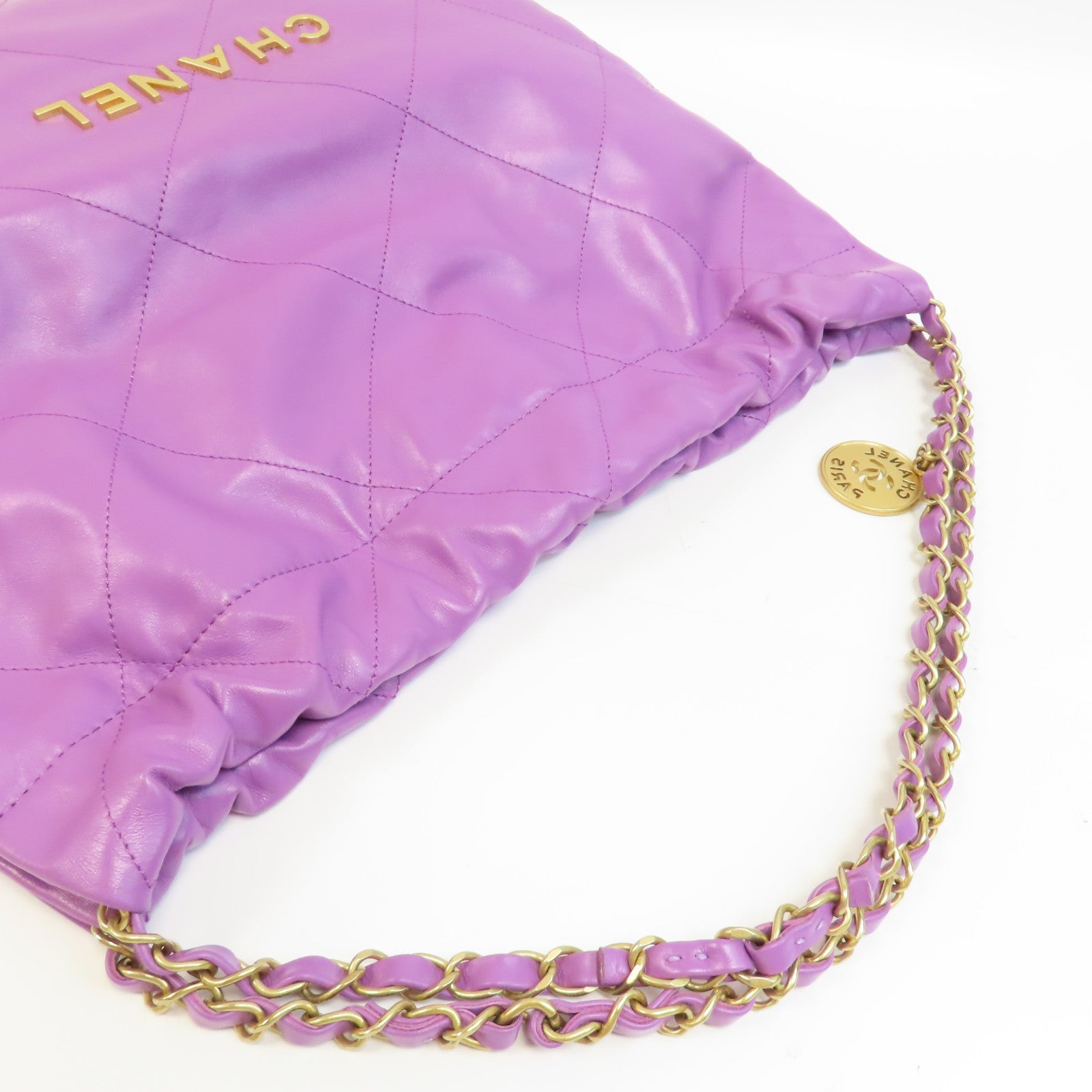 CHANEL 菱格牛皮皮革Chanel 22金扣鏈帶肩背袋紫色