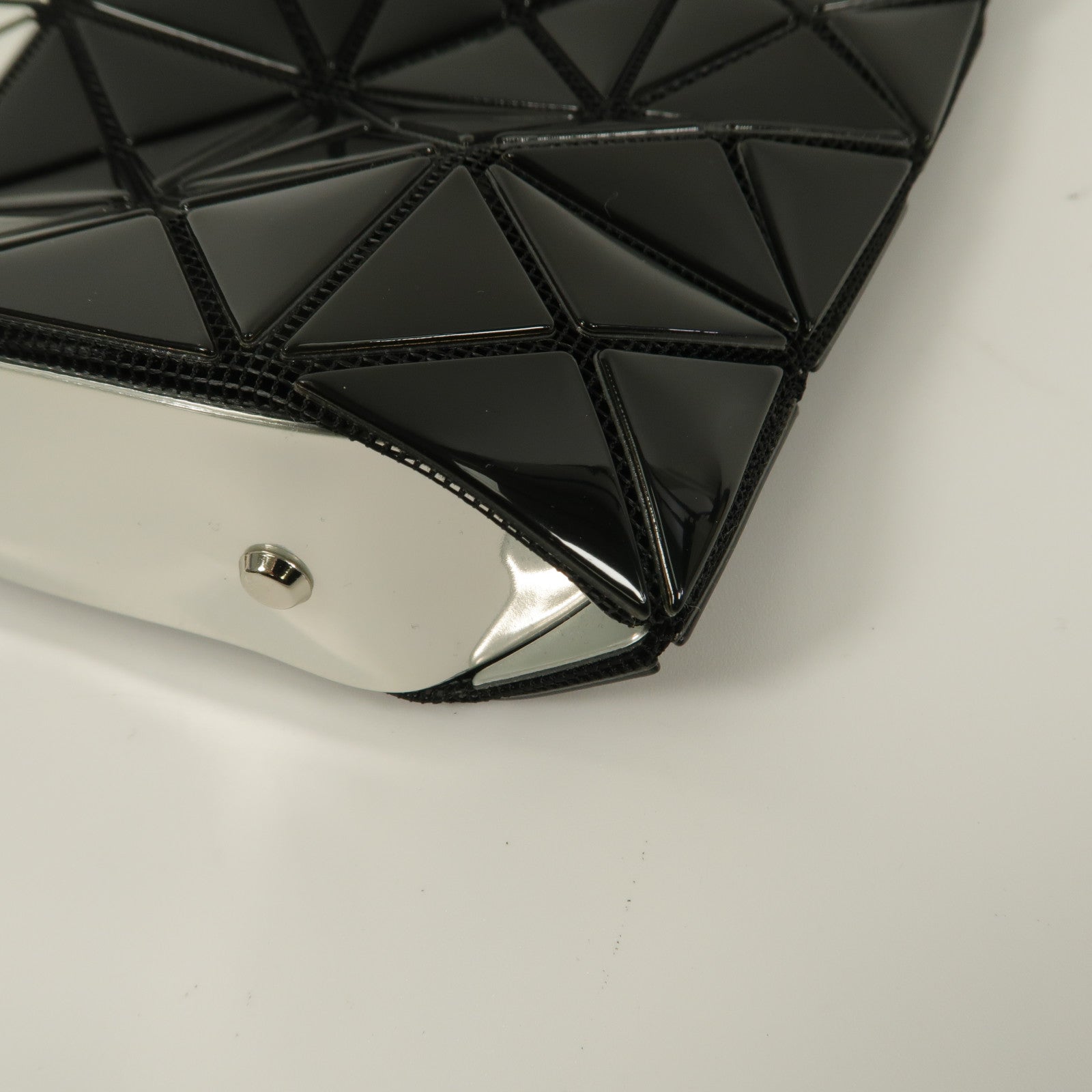 BAO BAO ISSEYMIYAKE PVC Shoulder Bag鏈帶肩背袋