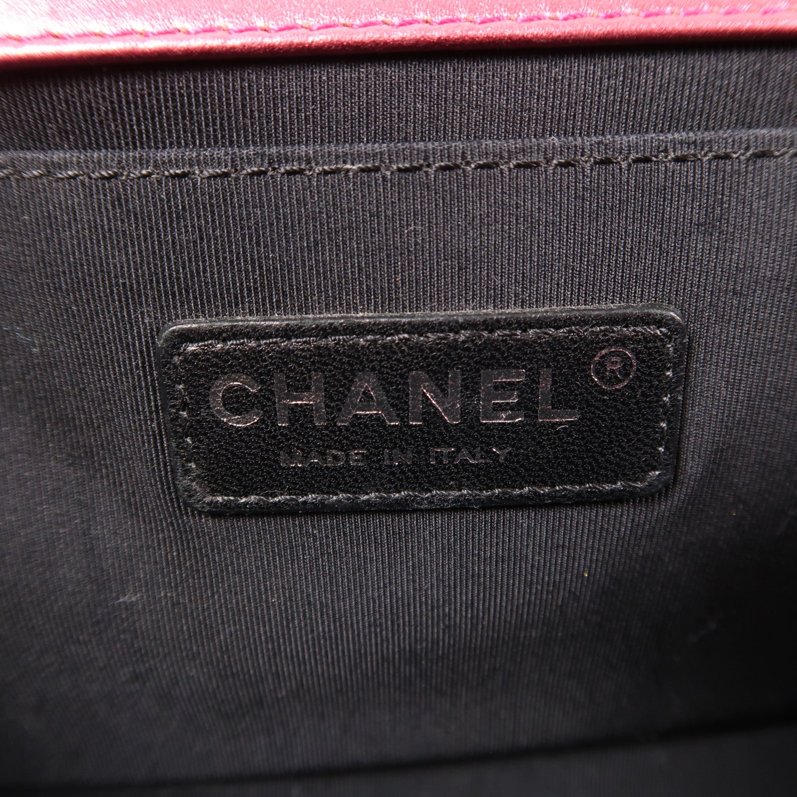 CHANEL 漆皮皮革Boy Chanel鏈帶肩背袋