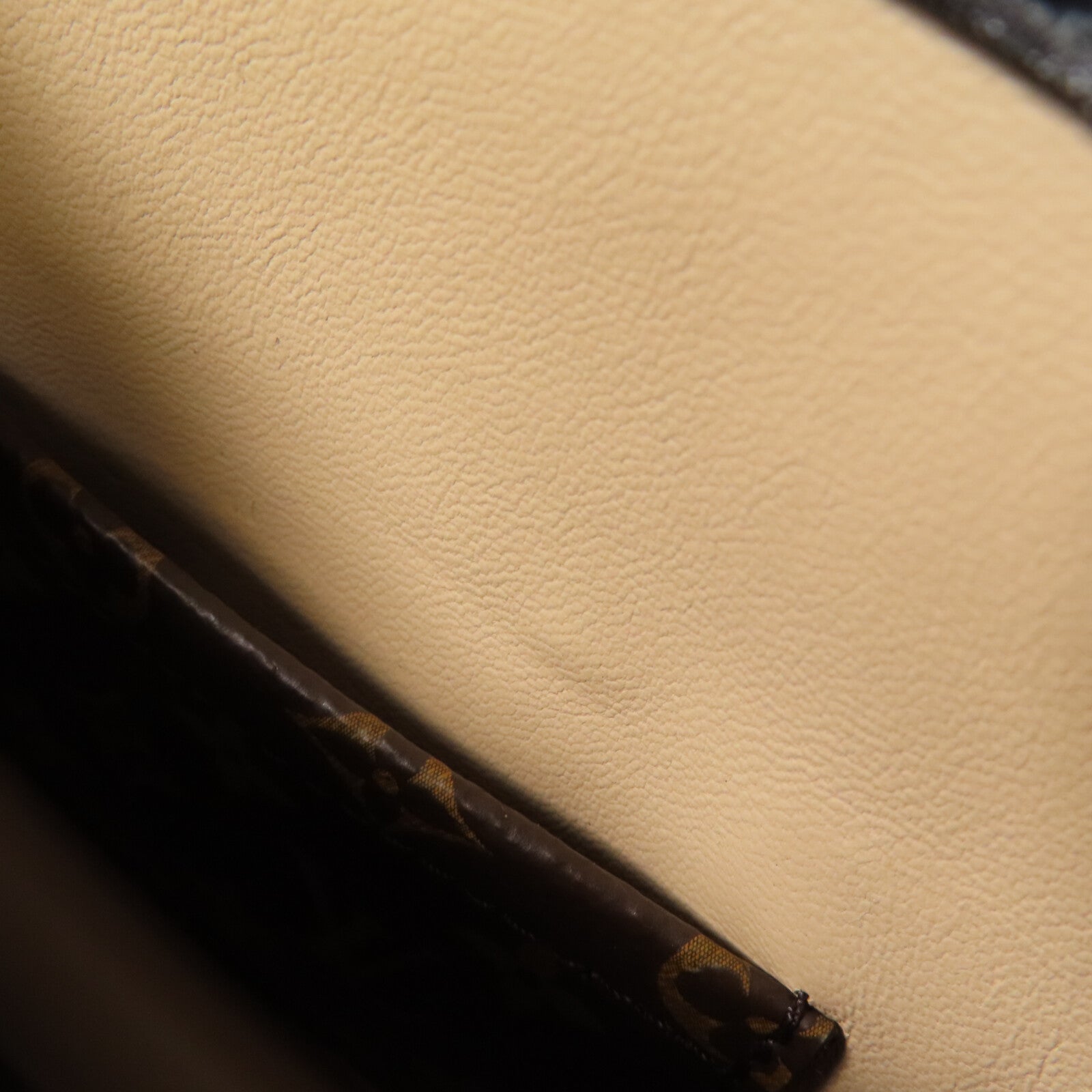 LOUIS VUITTON 【激減優惠】Monogram Reverse Trunk Clutch金扣肩背袋