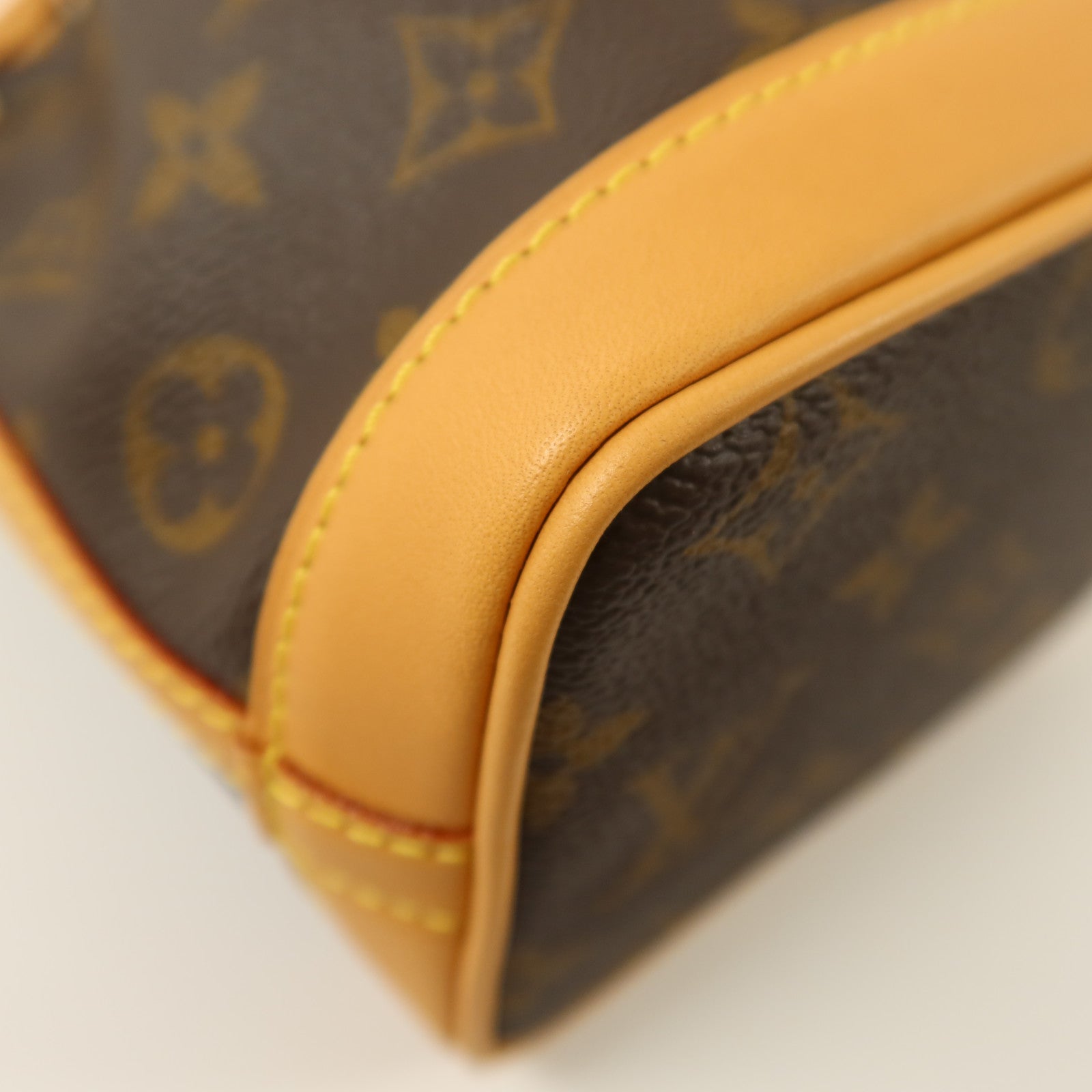 LOUIS VUITTON Monogram Nano Noe金扣手挽肩背兩用袋