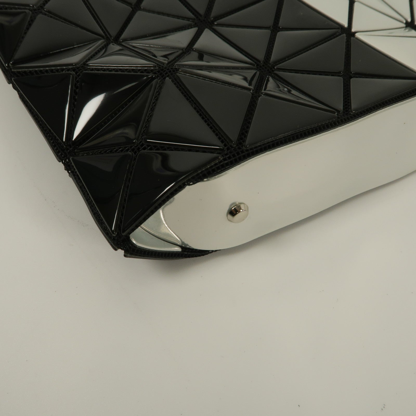 BAO BAO ISSEYMIYAKE PVC Shoulder Bag鏈帶肩背袋