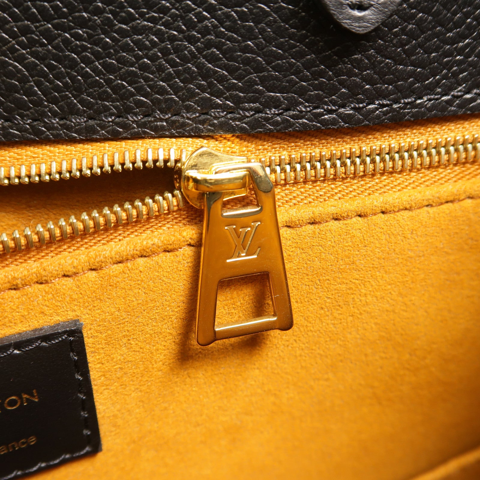LOUIS VUITTON Monogram Empreinte On The Go MM手挽肩背兩用袋