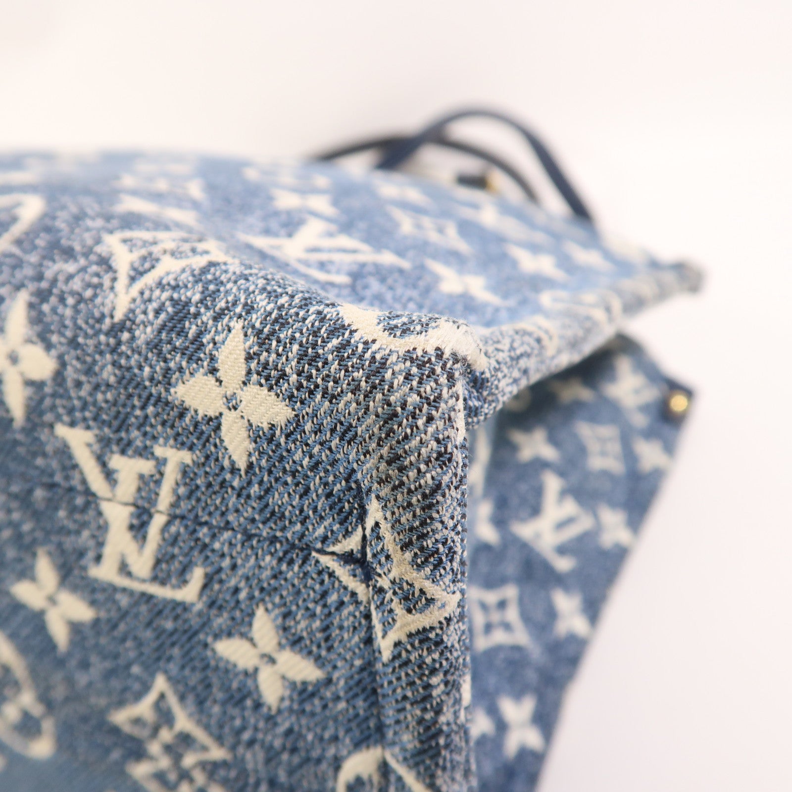 LOUIS VUITTON Monogram Denim On The Go MM金扣手挽肩背兩用袋
