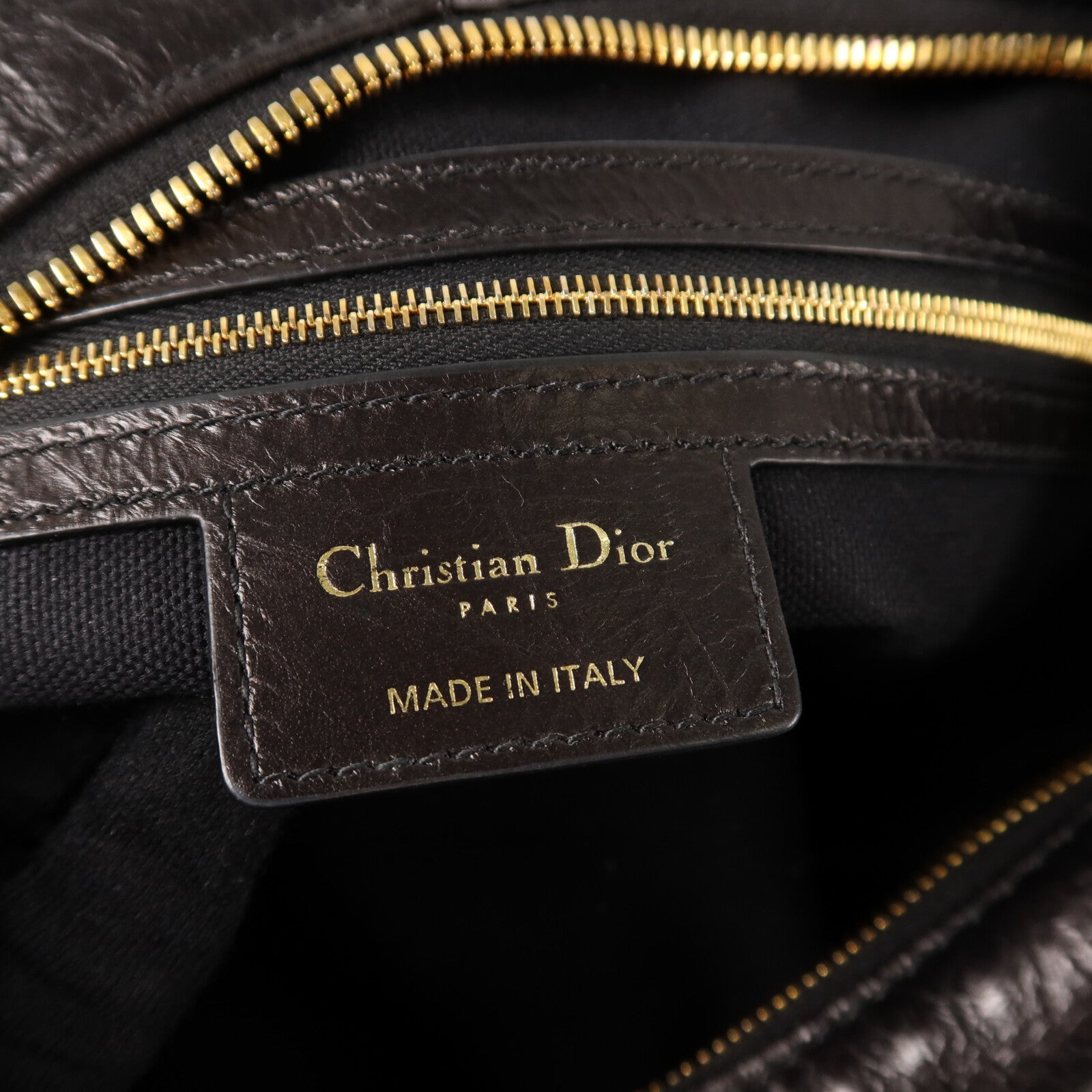 Dior 牛皮皮革Grand Tour Pocket Medium肩背袋