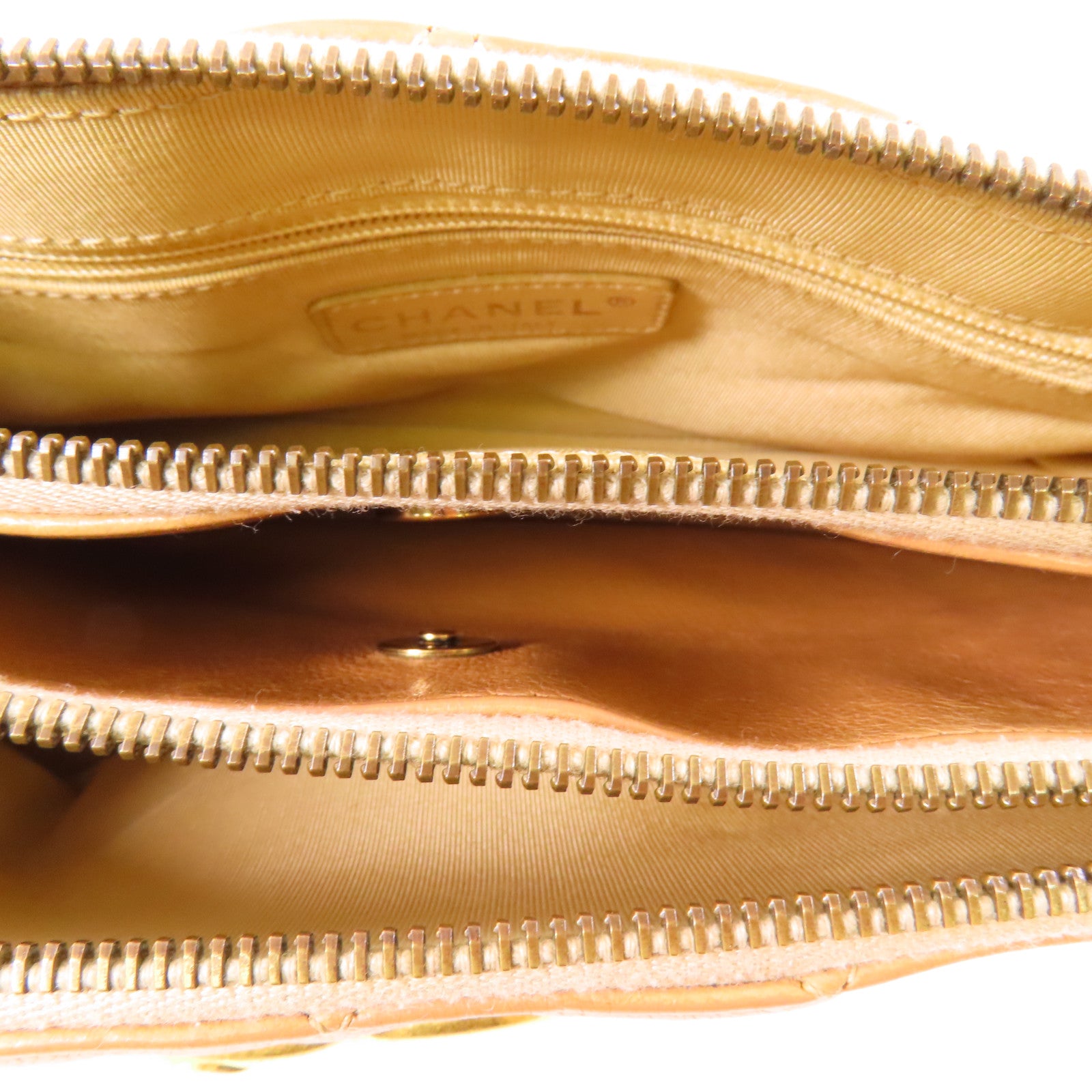 CHANEL 牛皮皮革Shoulder Bag金扣鏈帶肩背袋