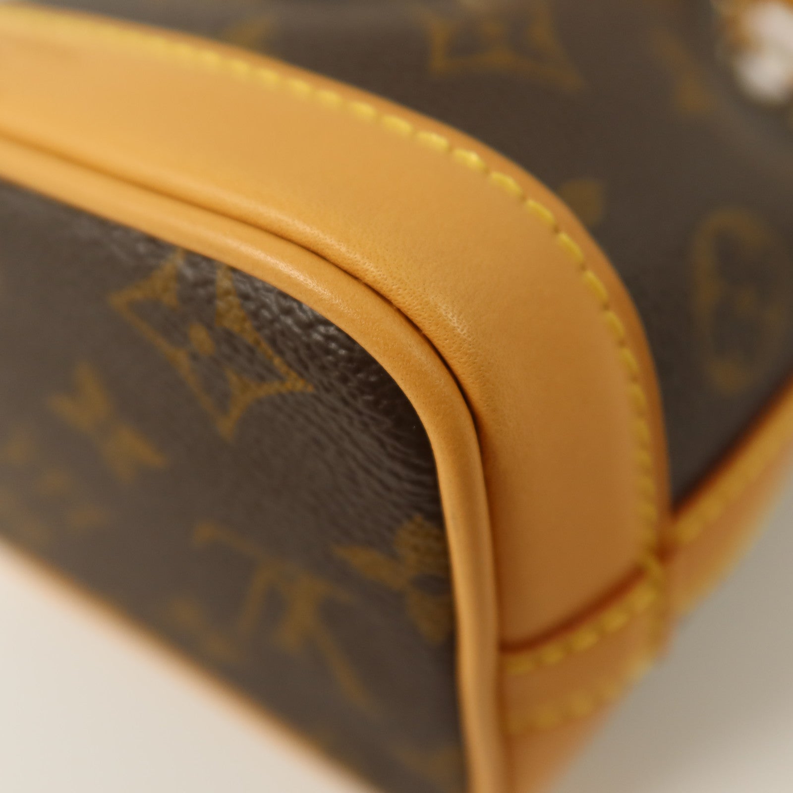 LOUIS VUITTON Monogram Nano Noe金扣手挽肩背兩用袋