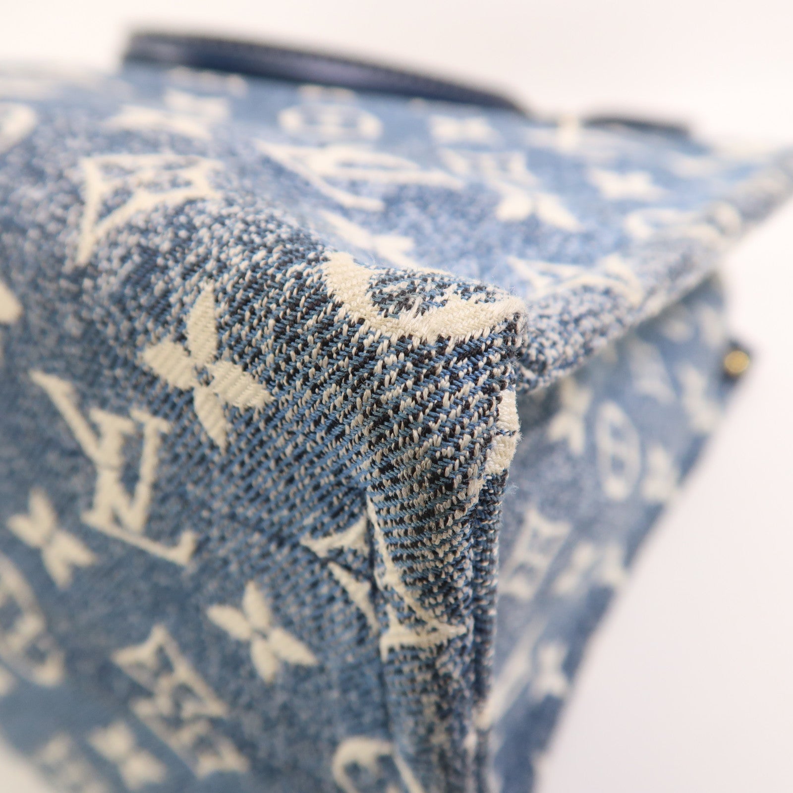 LOUIS VUITTON Monogram Denim On The Go MM金扣手挽肩背兩用袋