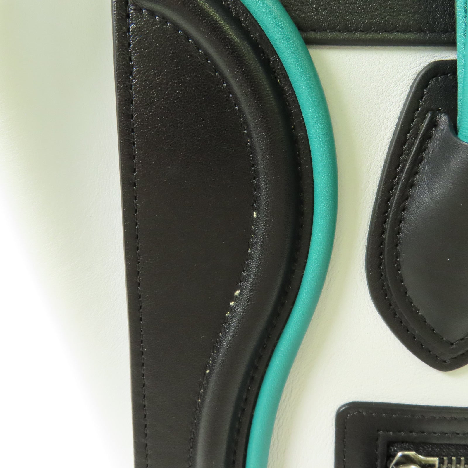 CELINE 牛皮皮革Micro Luggage銀扣手挽袋