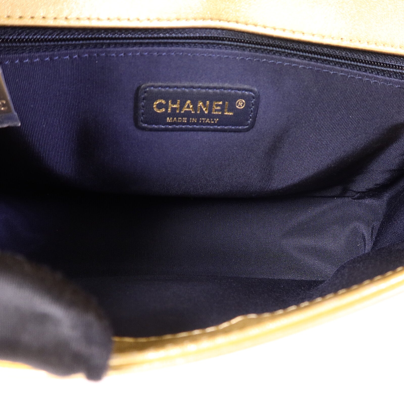 CHANEL 牛皮皮革Boy 30鏈帶肩背袋