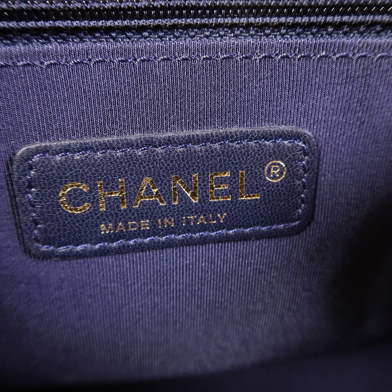 CHANEL 牛皮皮革Boy 30鏈帶肩背袋