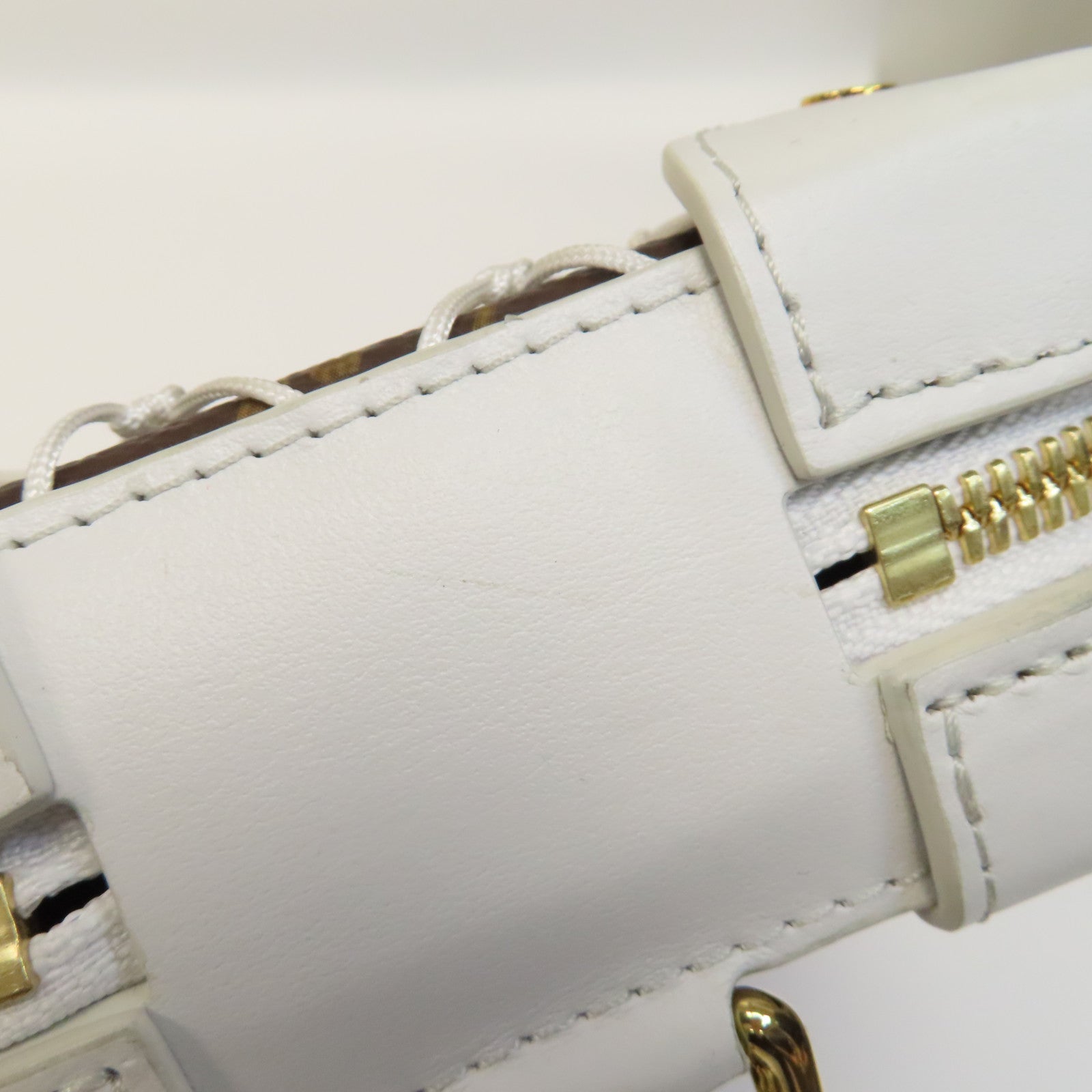 LOUIS VUITTON 【激減優惠】Monogram/皮革LVxNBA Soft Trunk金扣肩背袋啡色/白色