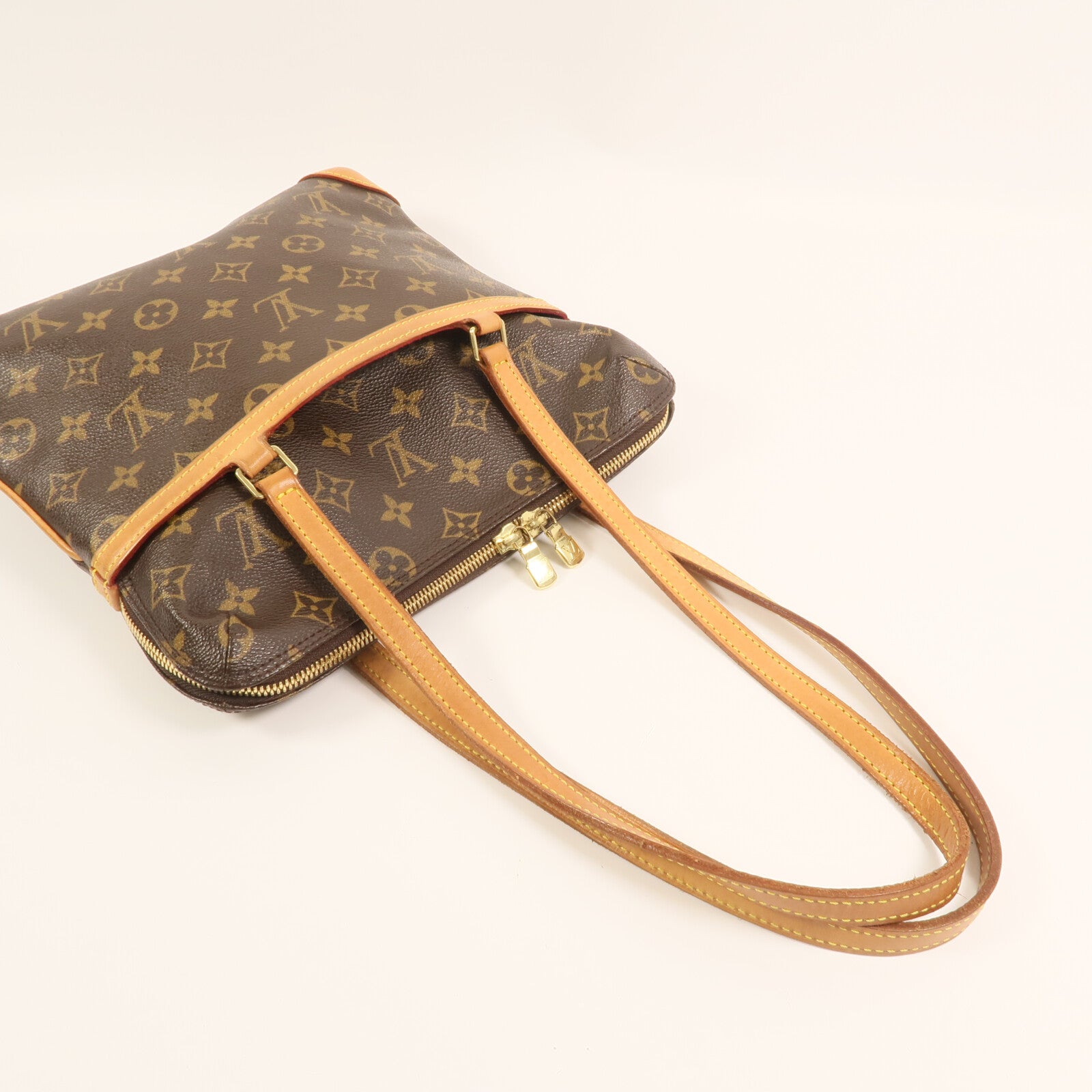 LOUIS VUITTON Monogram Coussin GM金扣肩背袋