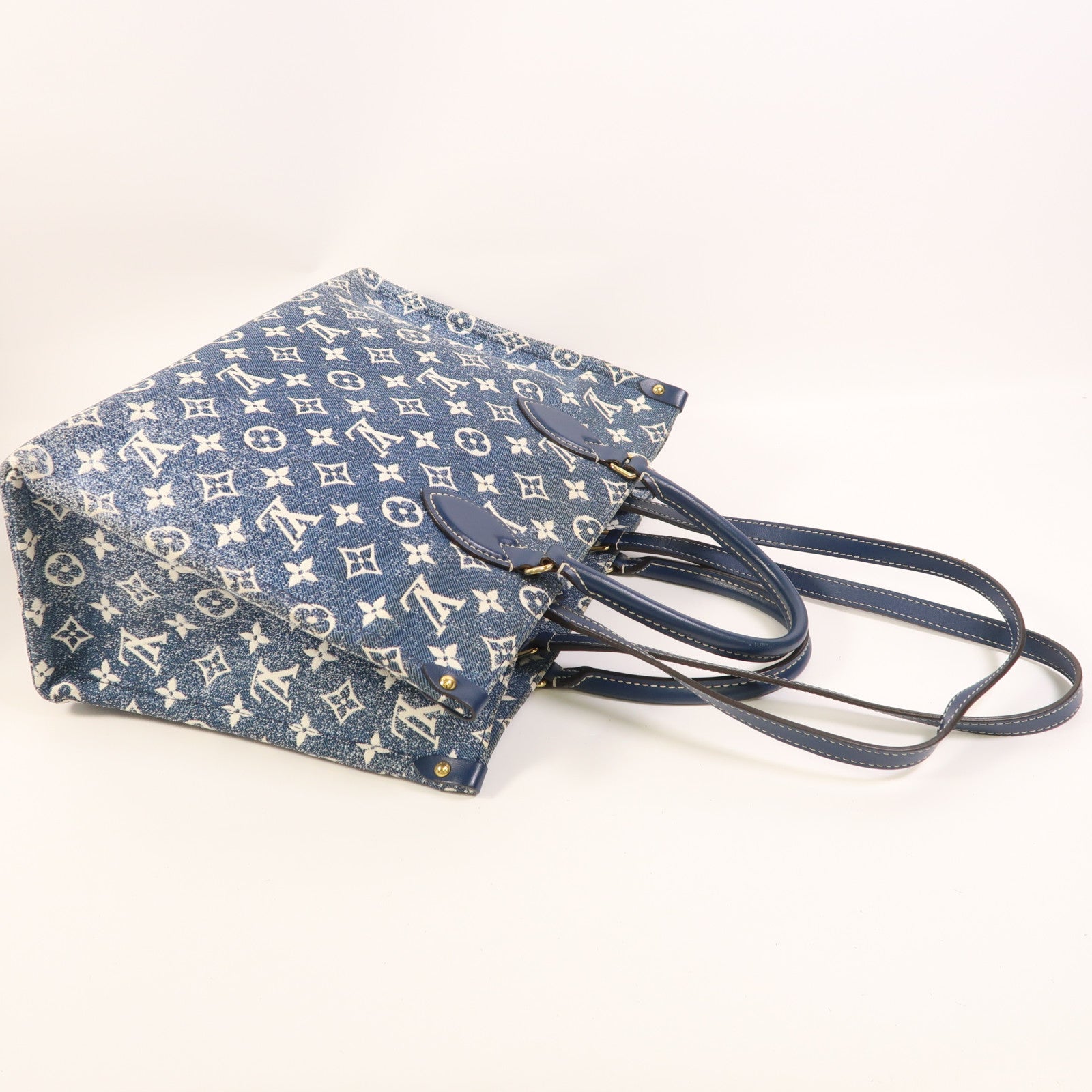 LOUIS VUITTON Monogram Denim On The Go MM金扣手挽肩背兩用袋