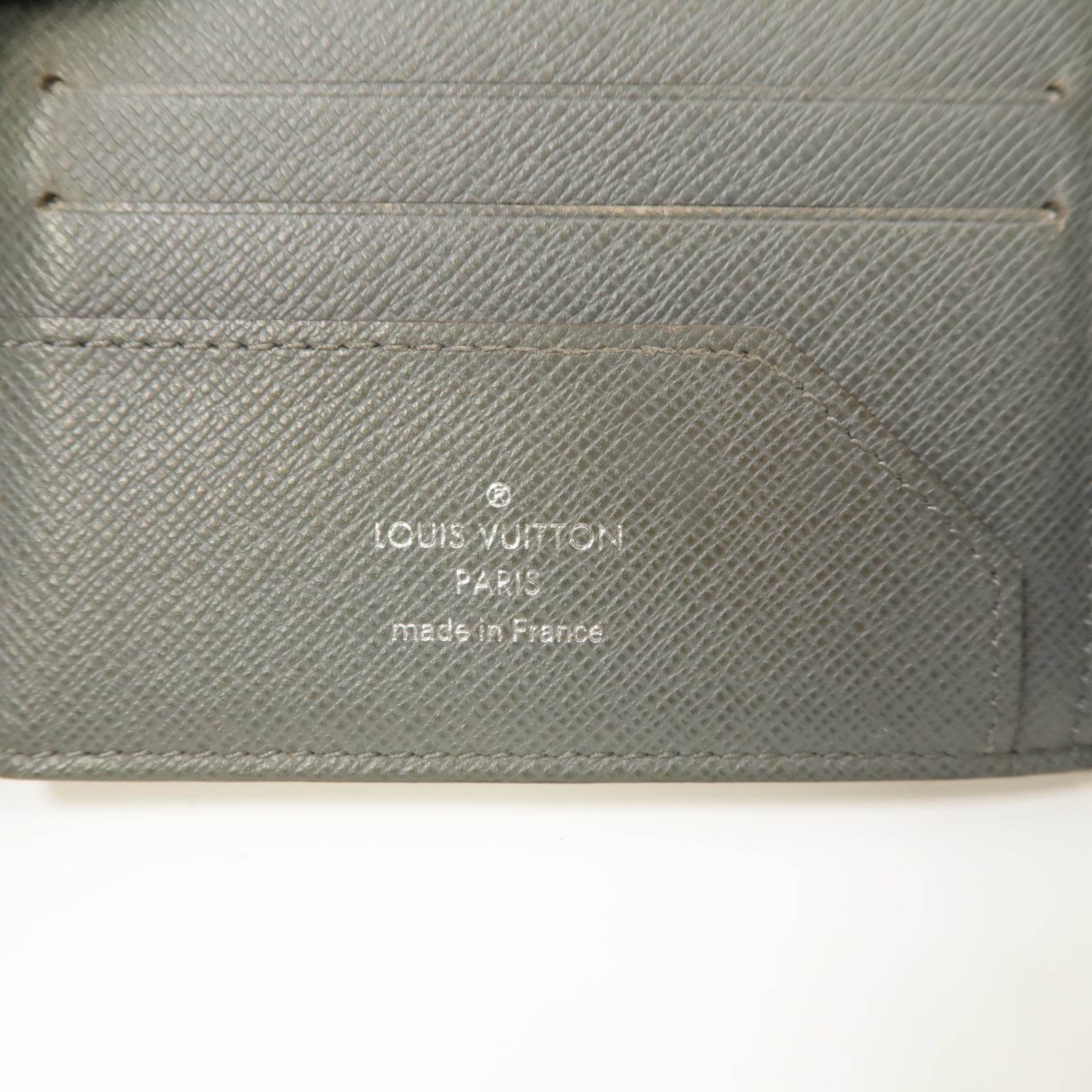 LOUIS VUITTON 【激減優惠】Taiga Wallet錢包灰色