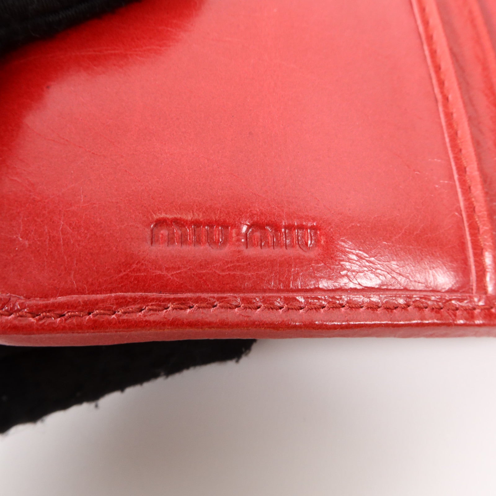 Miu Miu 羊皮皮革Matelasse Nappa Fold Zipper Wallet金扣錢包